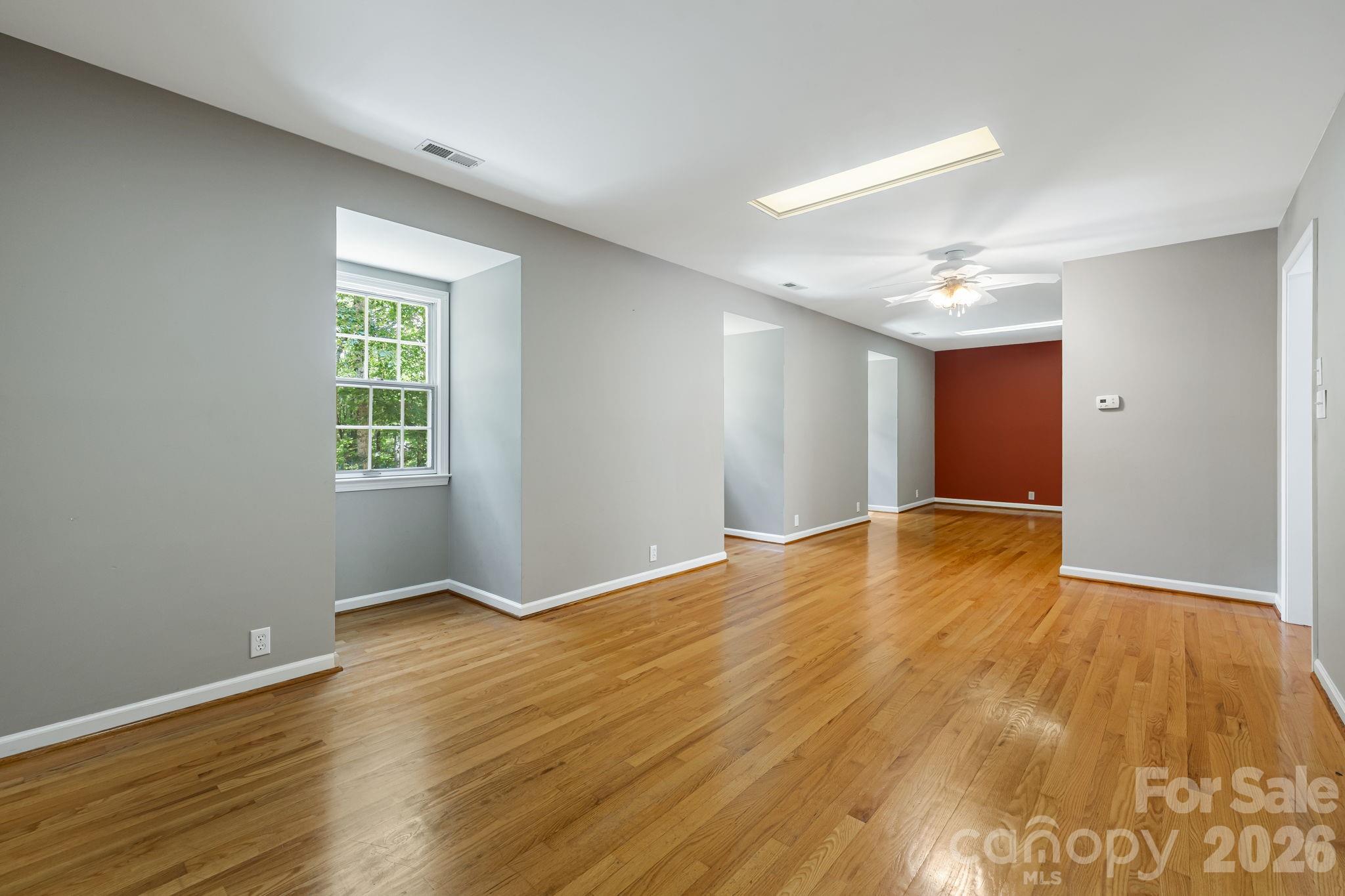94 Paradise Cove Road — Penrose