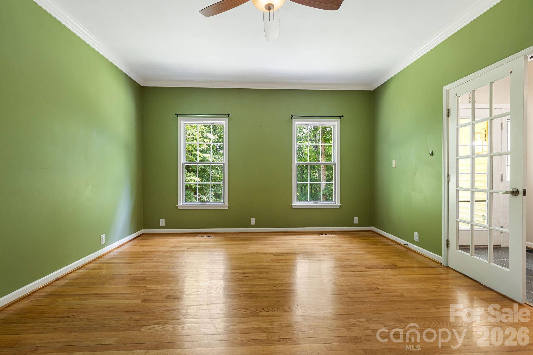 94 Paradise Cove Road — Penrose