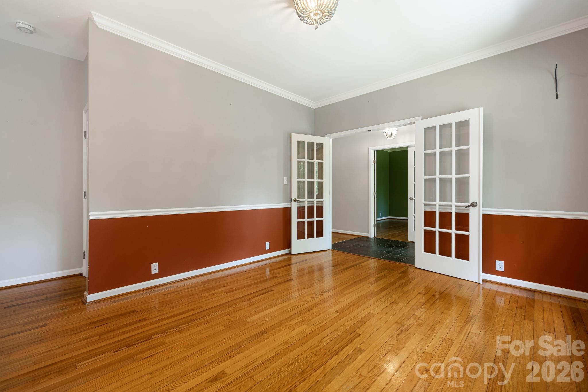 94 Paradise Cove Road — Penrose