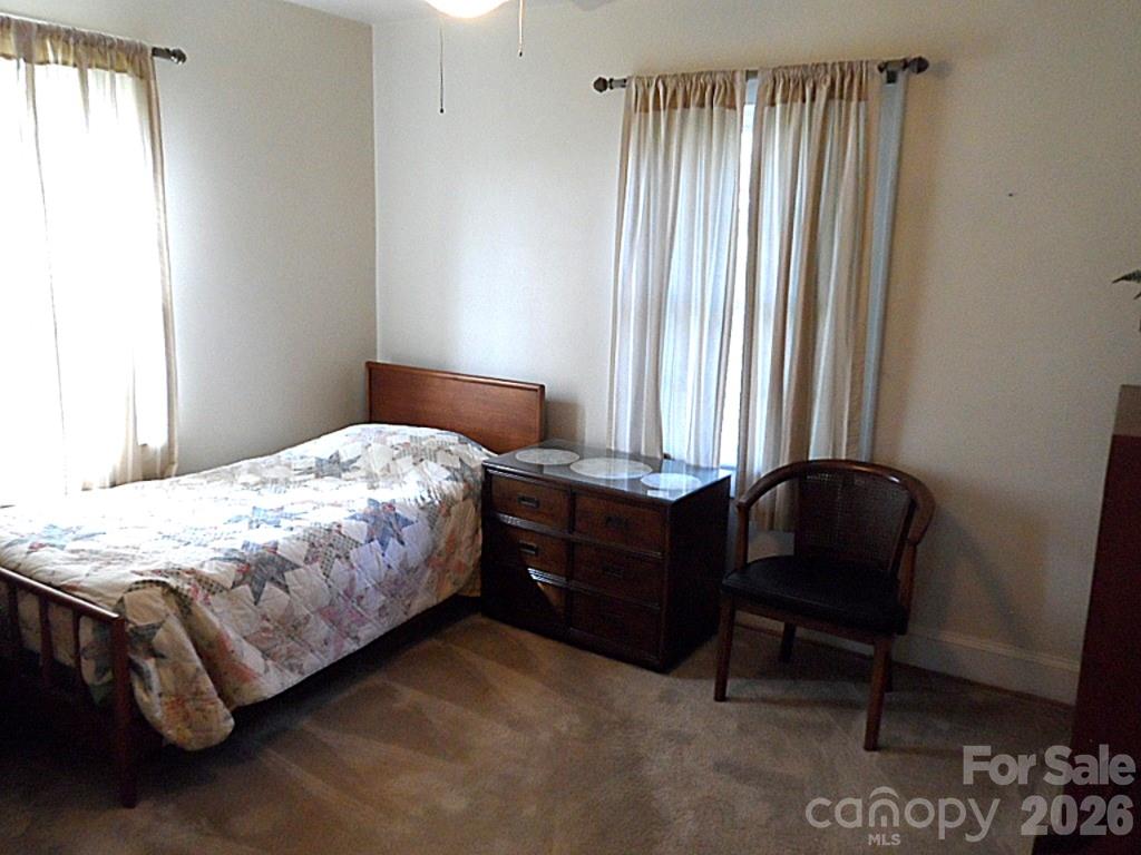 107 W Concord Street — Morganton