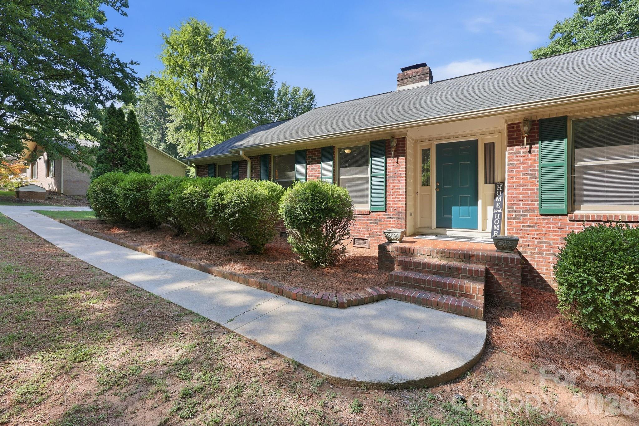 41 Old Farm Road — Salisbury