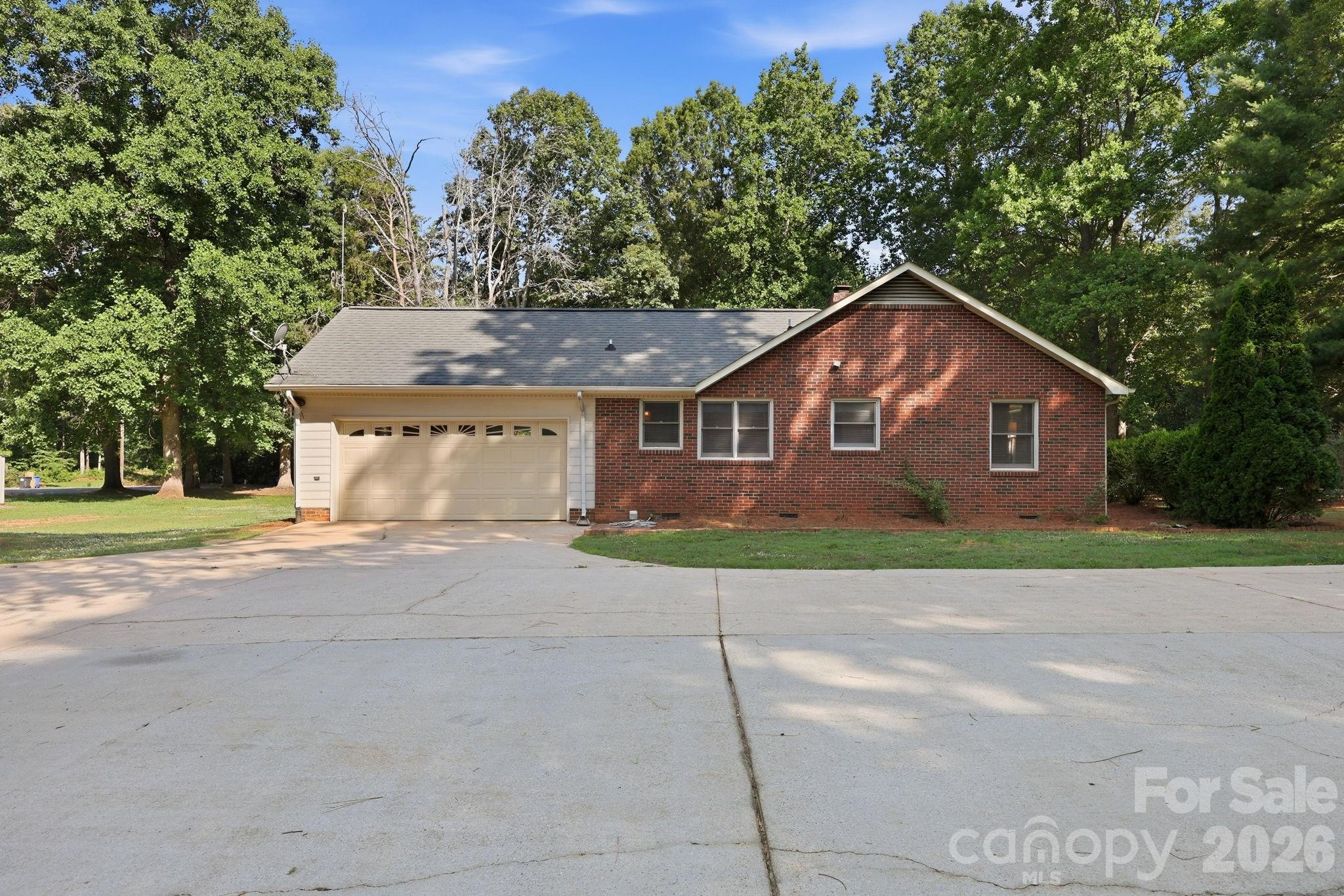 41 Old Farm Road — Salisbury