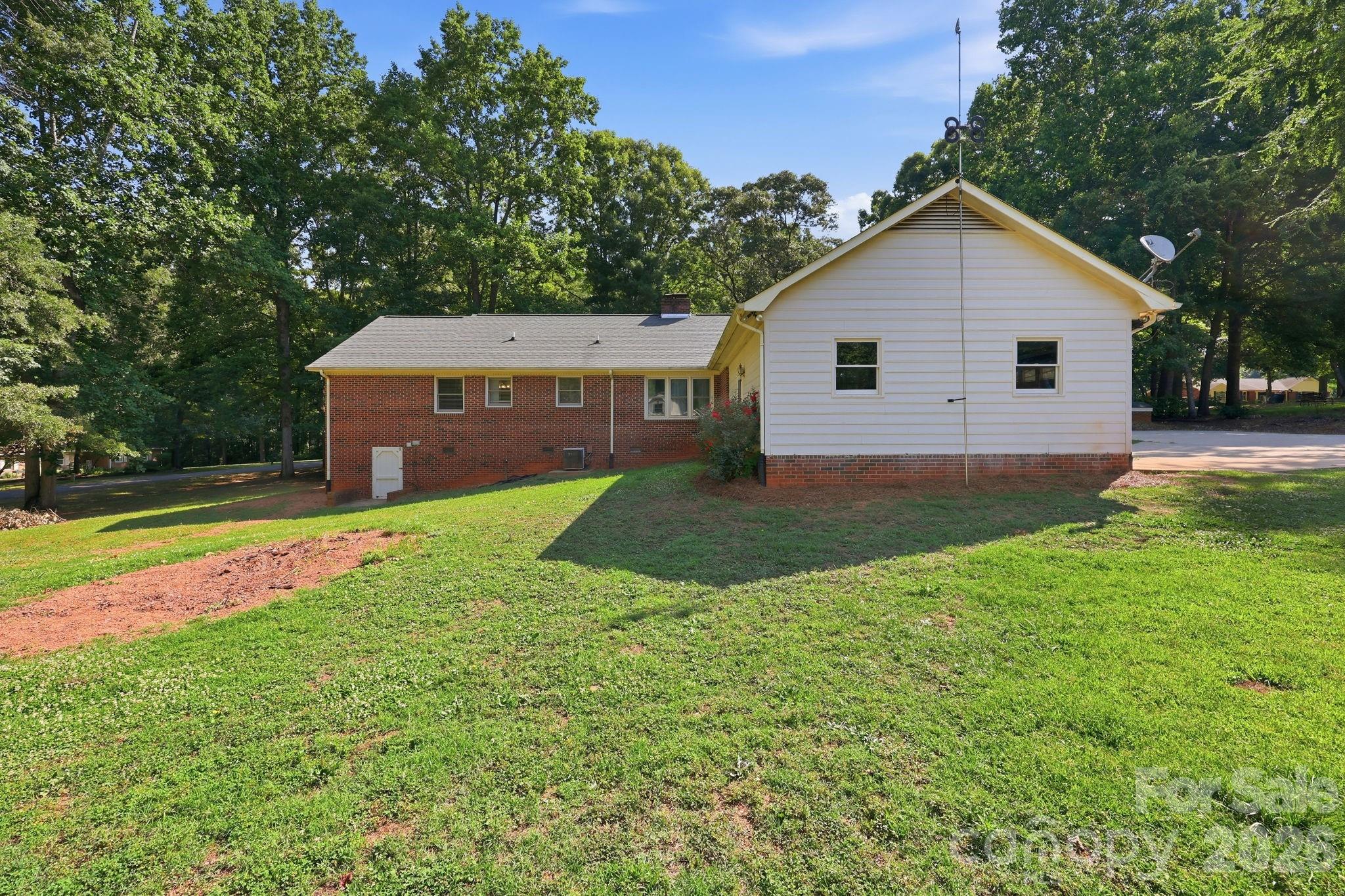 41 Old Farm Road — Salisbury