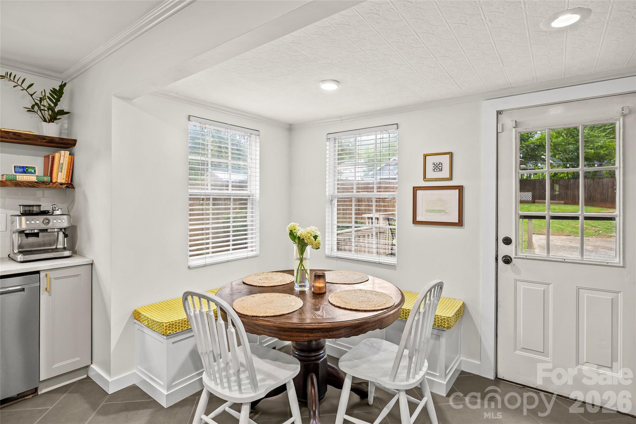 3225 Commonwealth Avenue — Charlotte