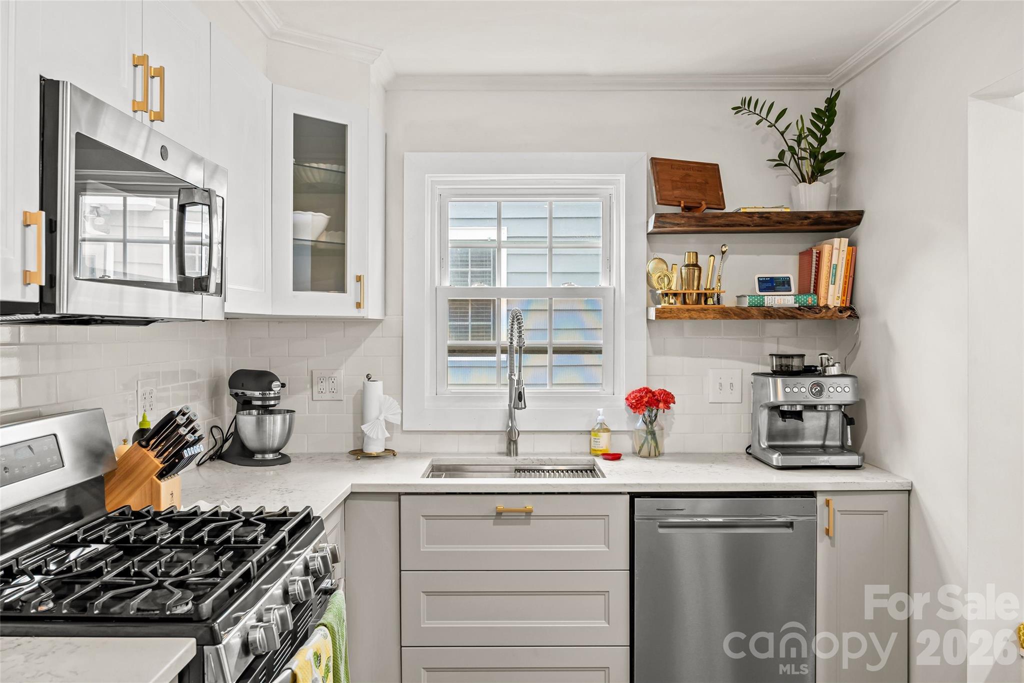 3225 Commonwealth Avenue — Charlotte
