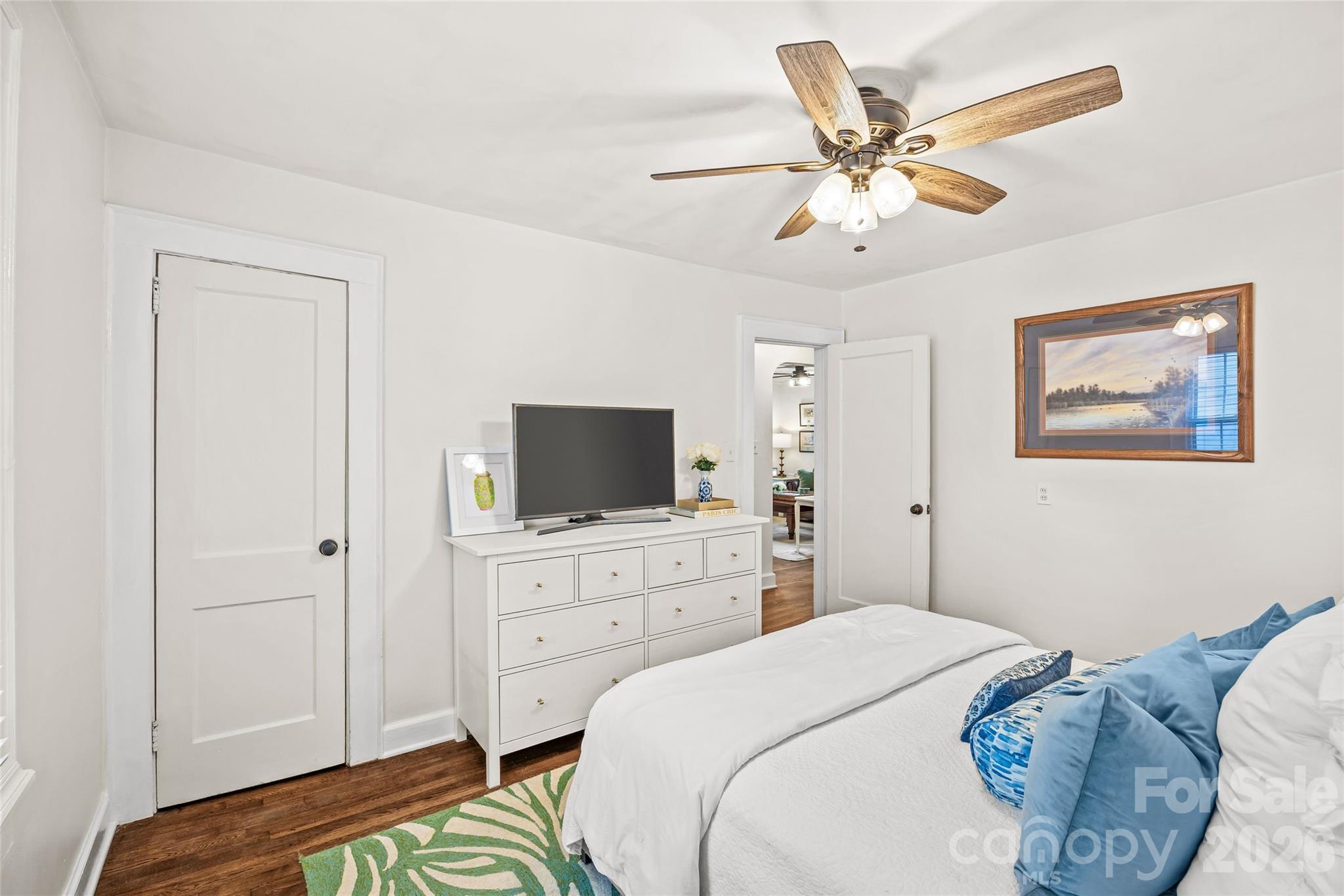 3225 Commonwealth Avenue — Charlotte