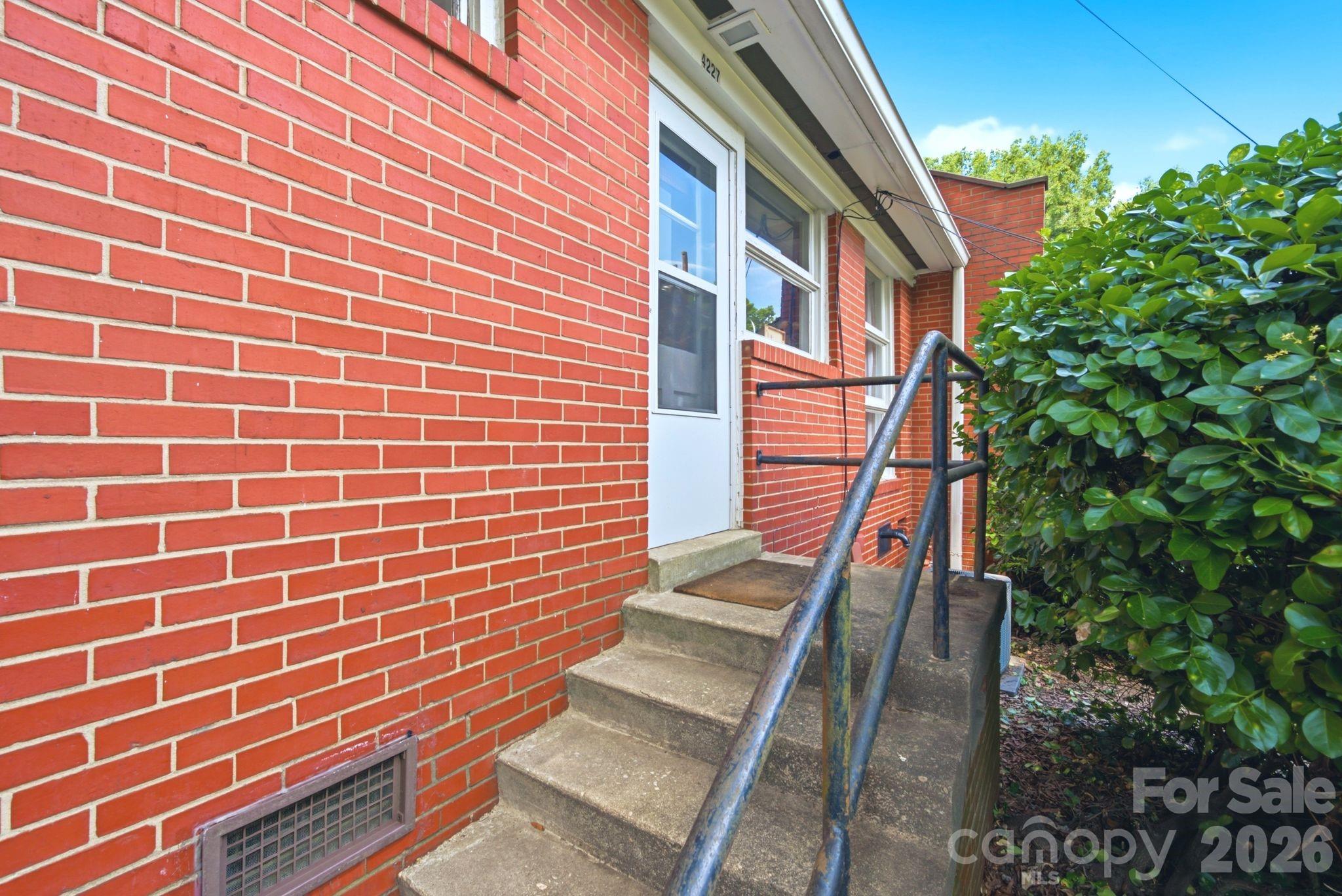 4227 Cheltenham Road — Charlotte
