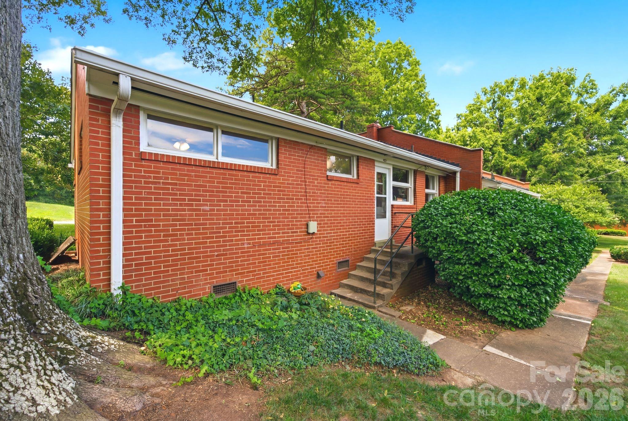 4227 Cheltenham Road — Charlotte