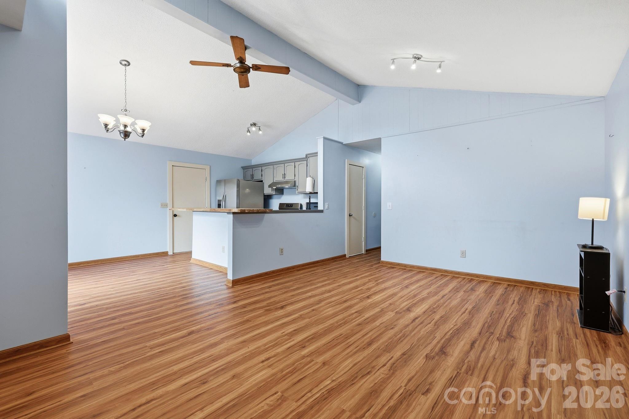 65 Spencer Street — Clyde