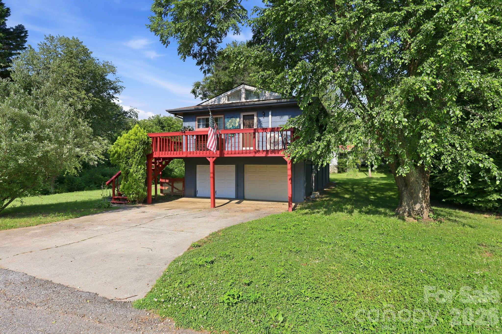 65 Spencer Street — Clyde