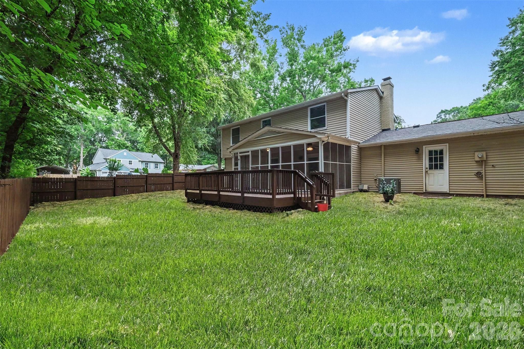 7111 Cedar Lake Court — Charlotte