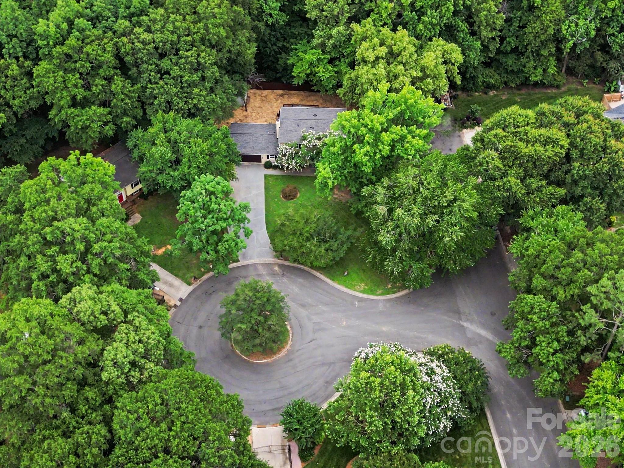 7111 Cedar Lake Court — Charlotte