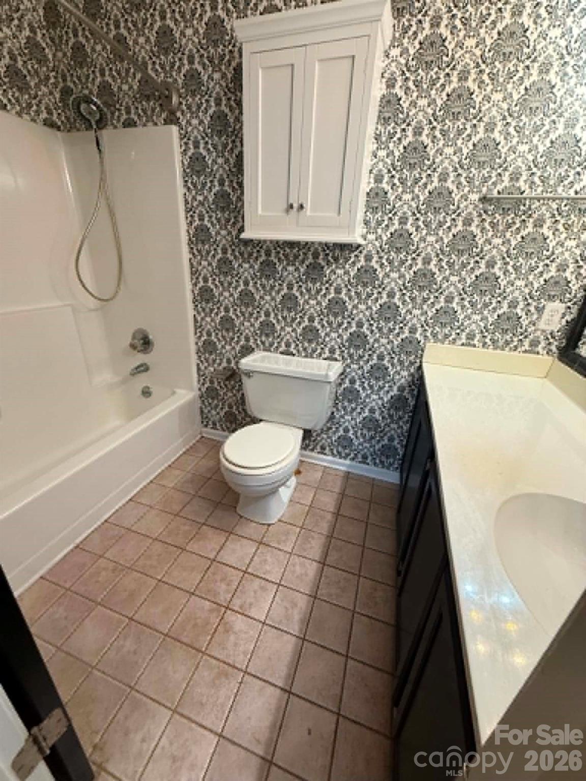 327 Eastwood Drive — Salisbury