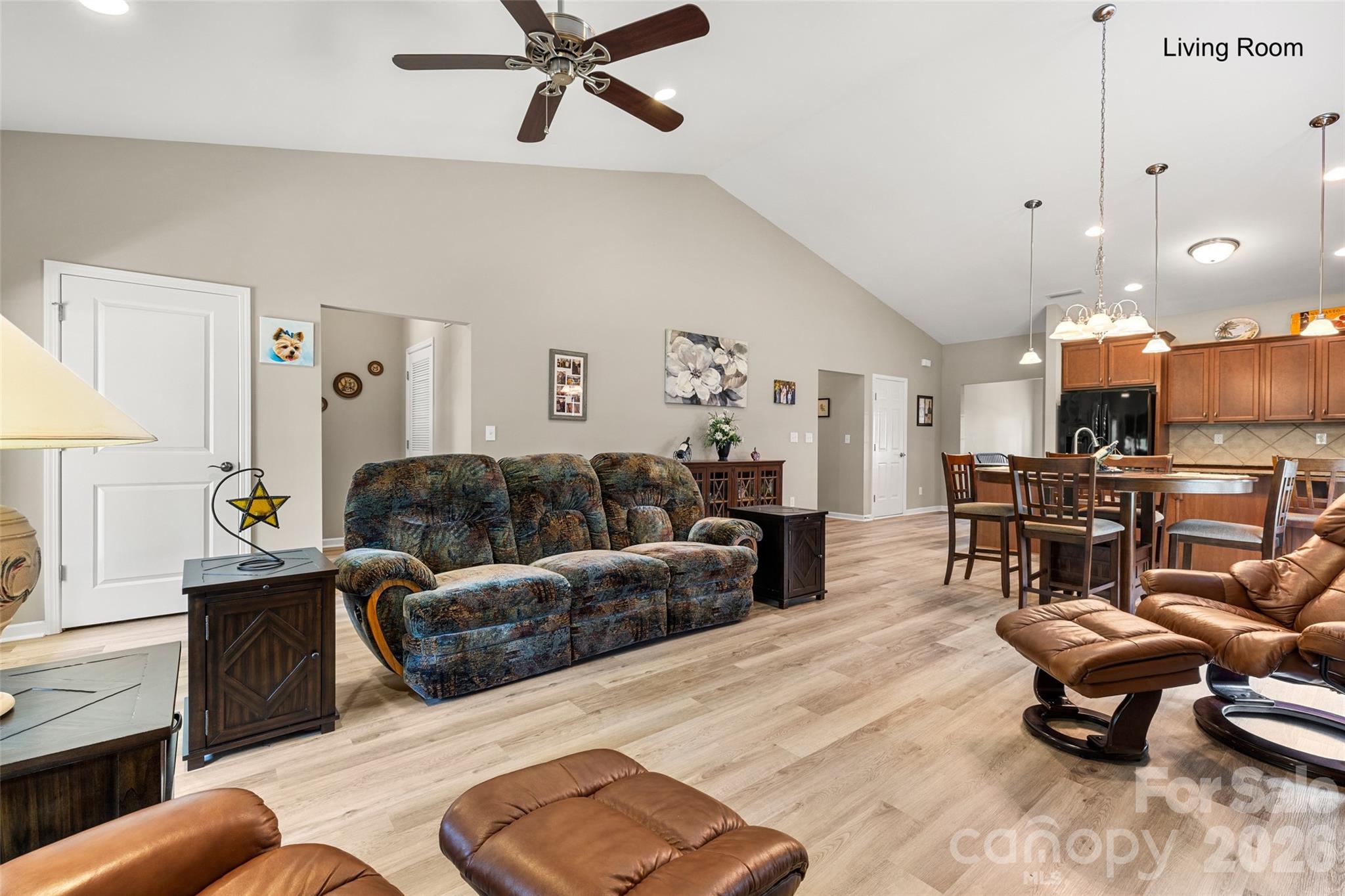 25566 Seagull Drive — Lancaster