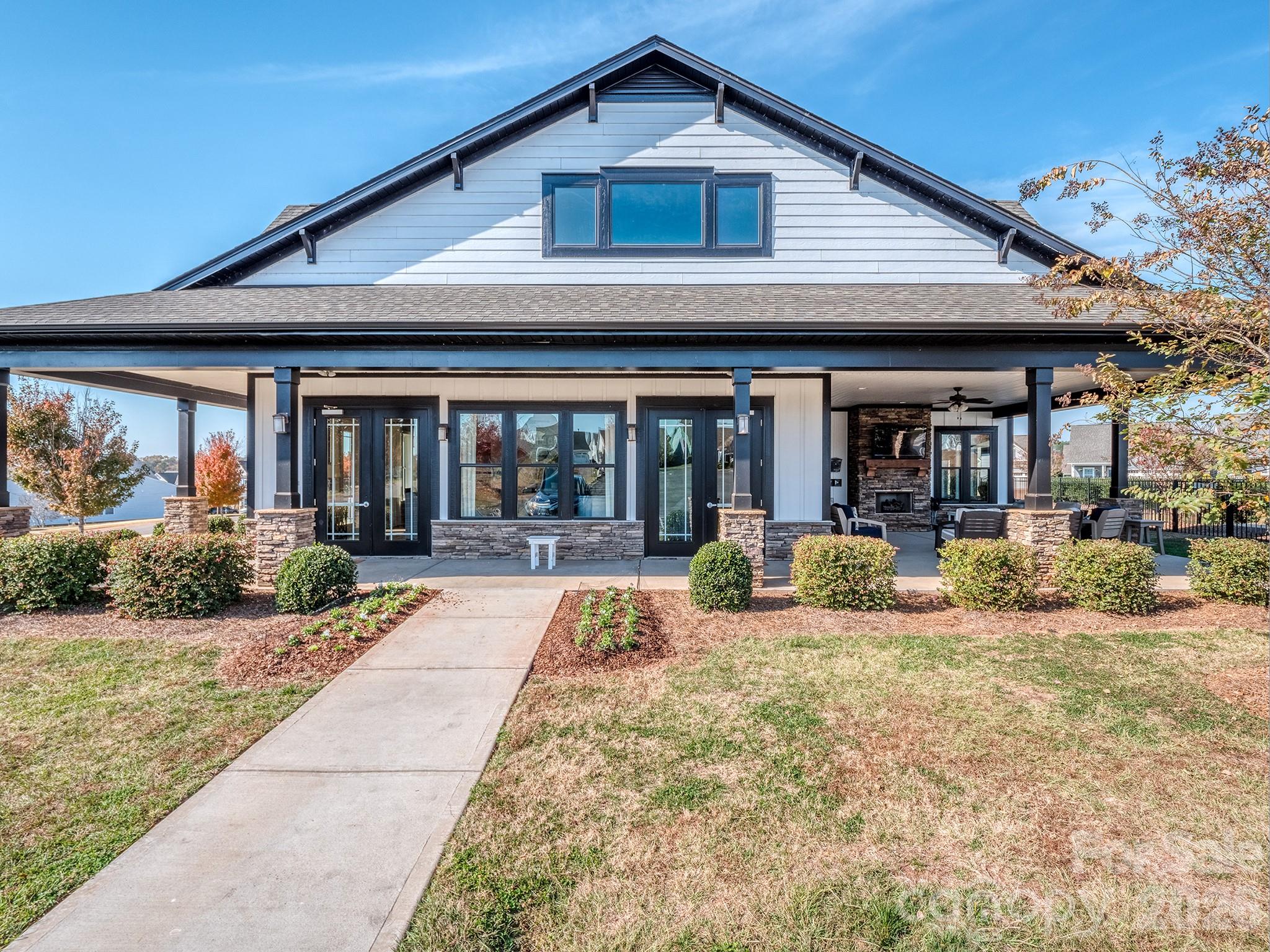 25566 Seagull Drive — Lancaster
