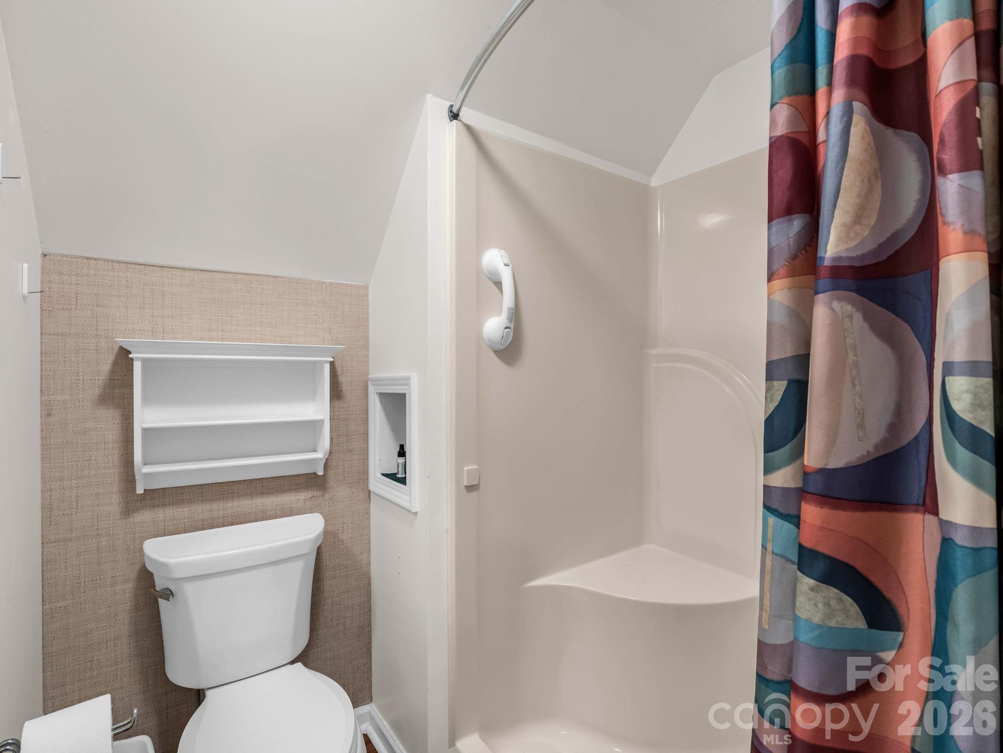 115 Cinnamon Way — Flat Rock