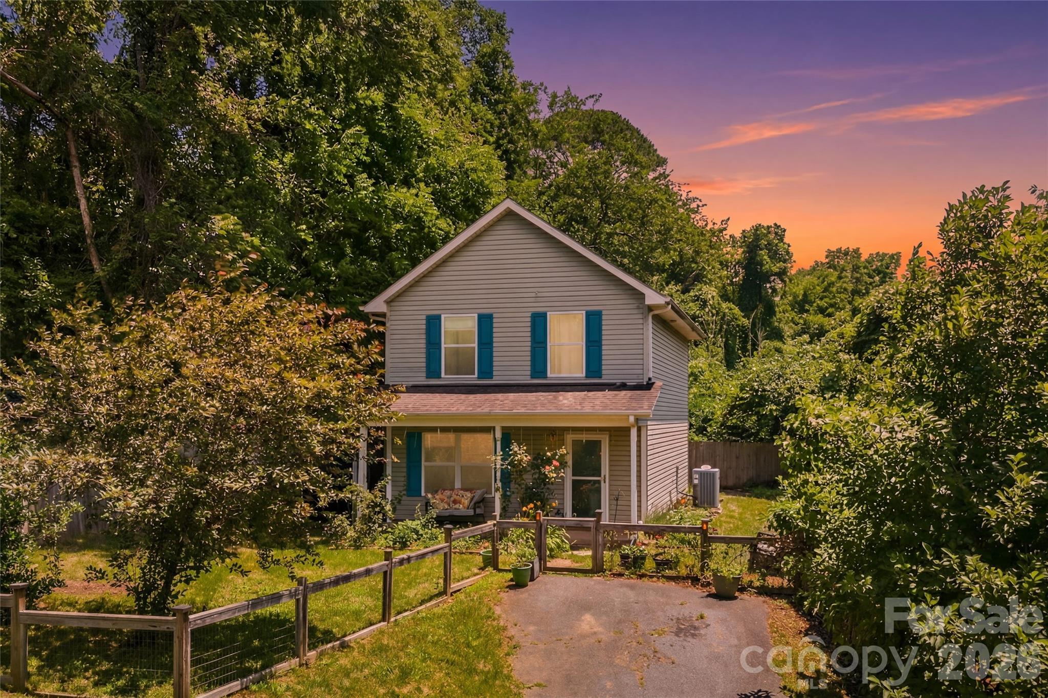 7 Dogwood Lane — Asheville