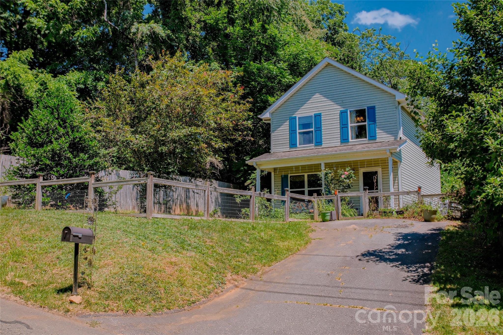 7 Dogwood Lane — Asheville