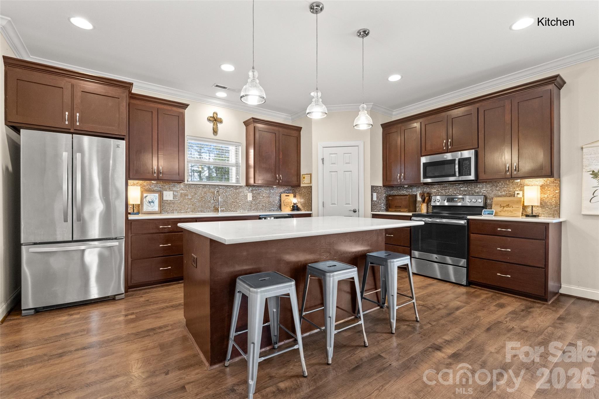 11261 Island View Lane — Lancaster