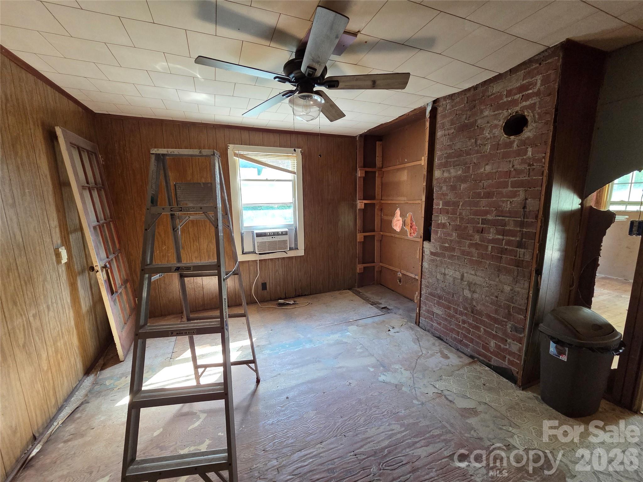 10 Wilson Avenue — Great Falls