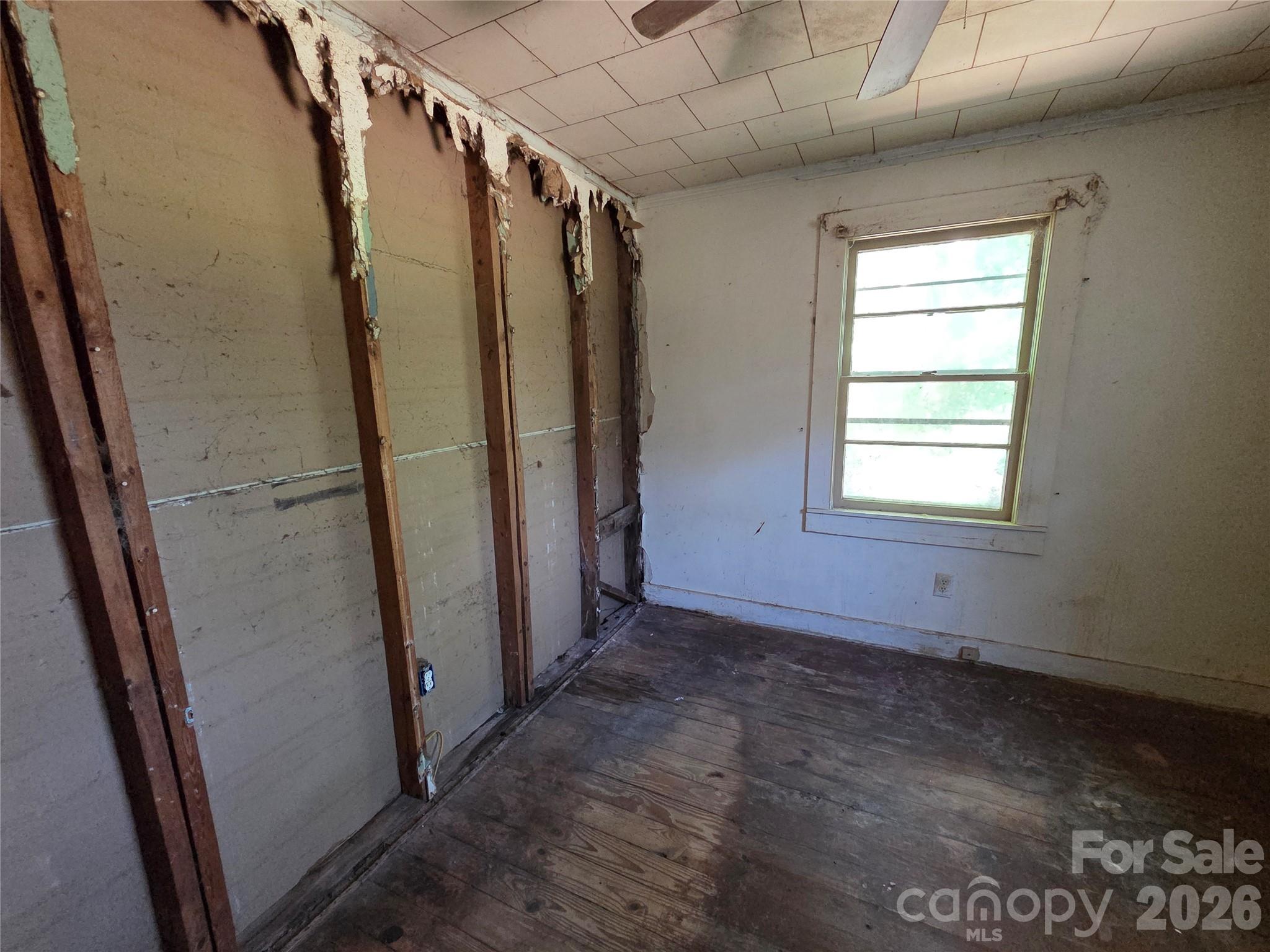 10 Wilson Avenue — Great Falls