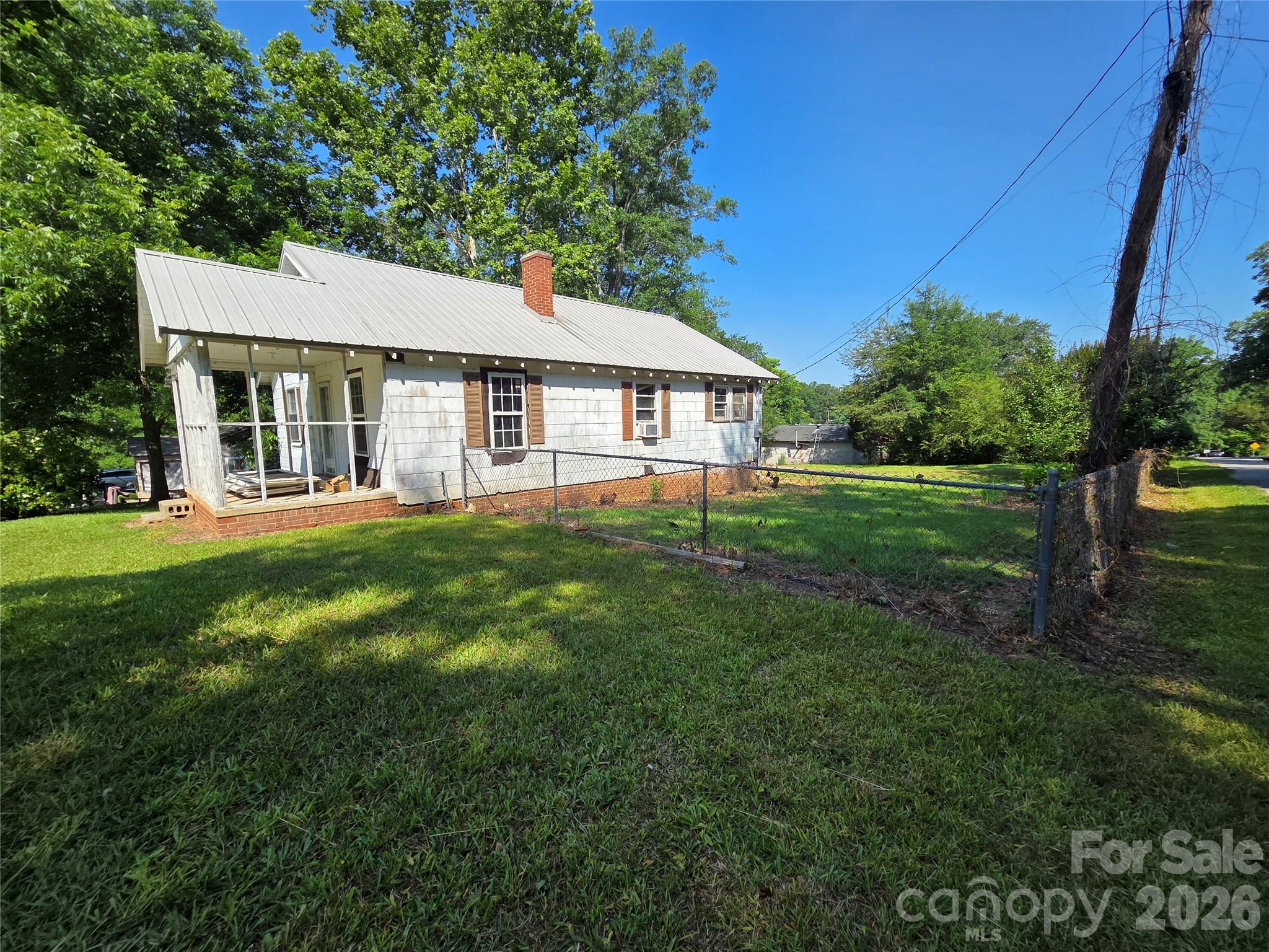 10 Wilson Avenue — Great Falls