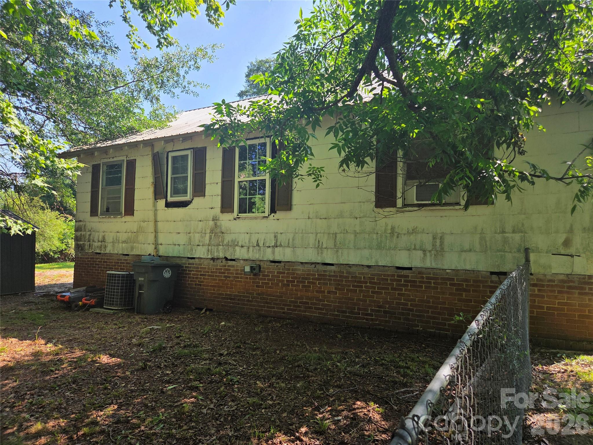 10 Wilson Avenue — Great Falls