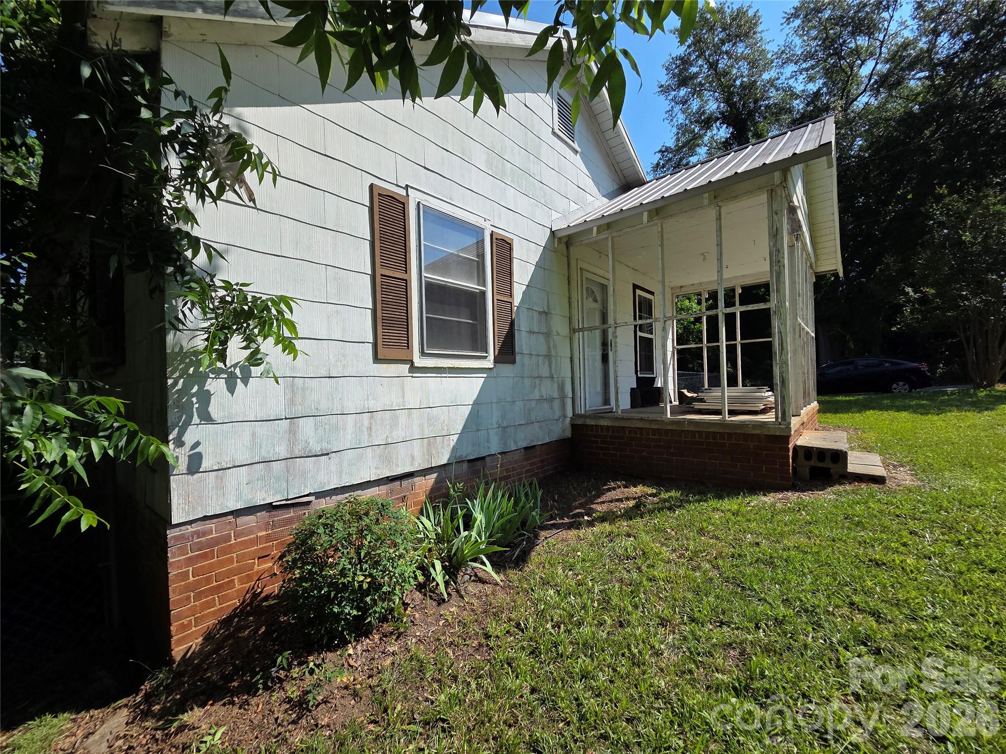 10 Wilson Avenue — Great Falls