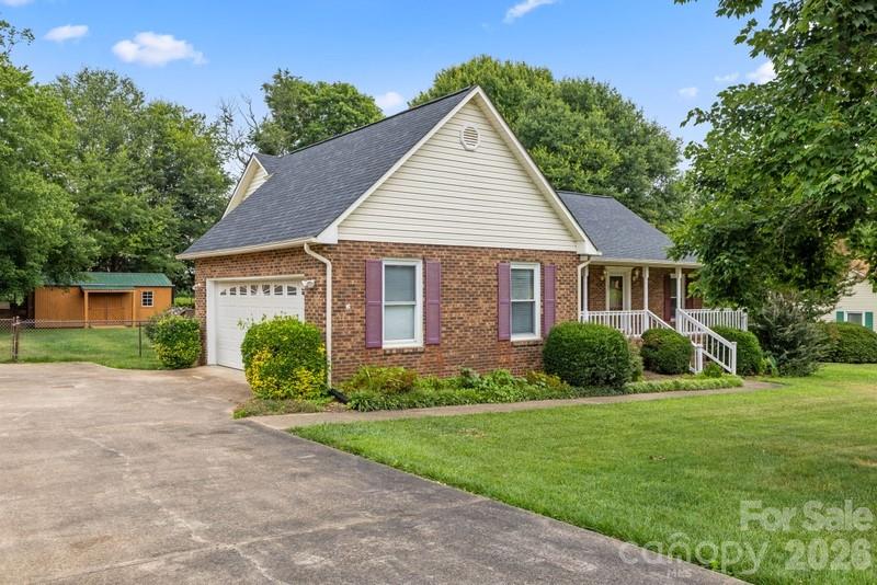 105 Spurgen Drive — Kings Mountain