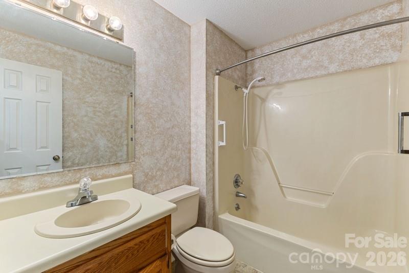 105 Spurgen Drive — Kings Mountain