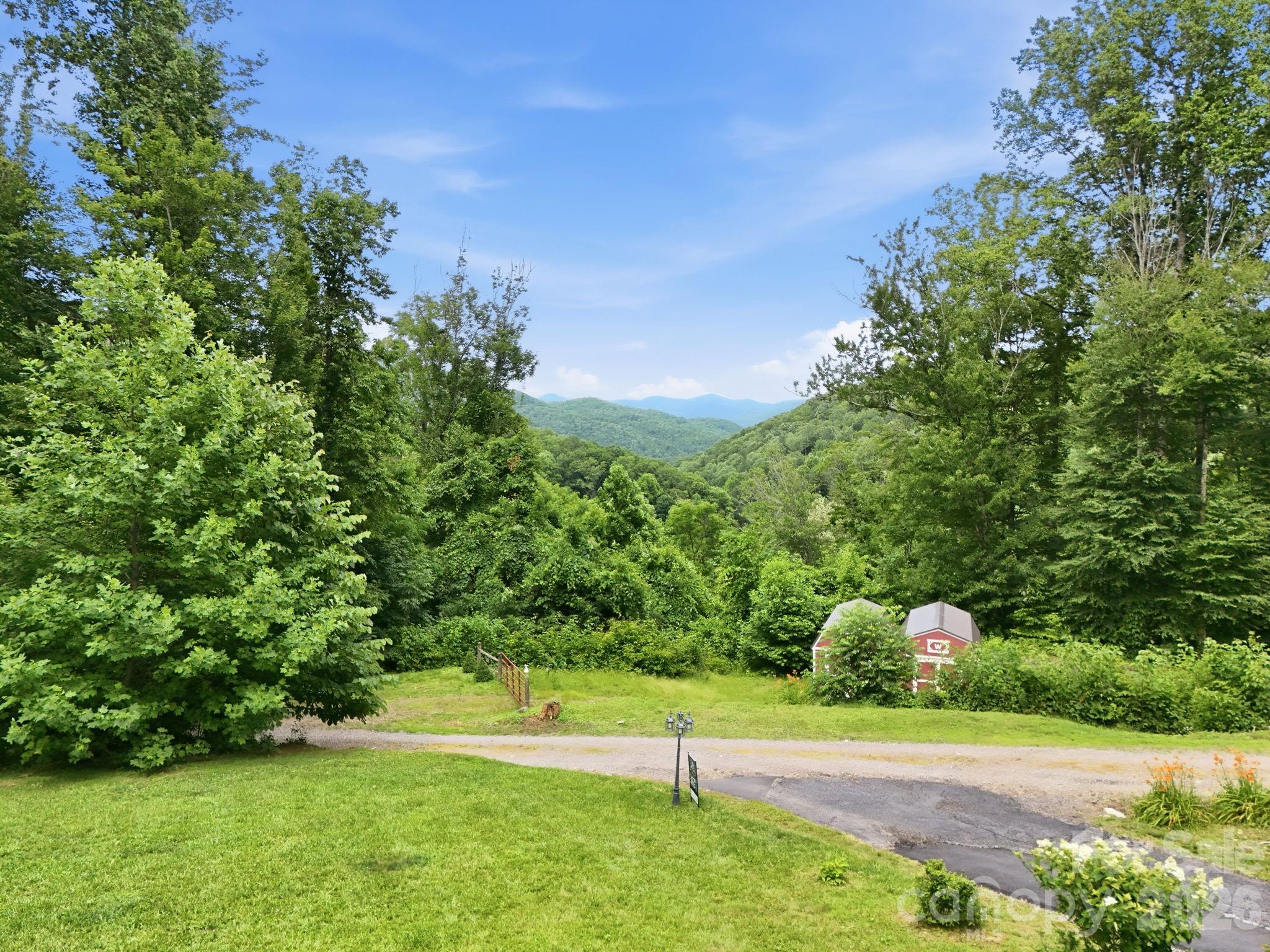 570 Rugged Top Road — Waynesville