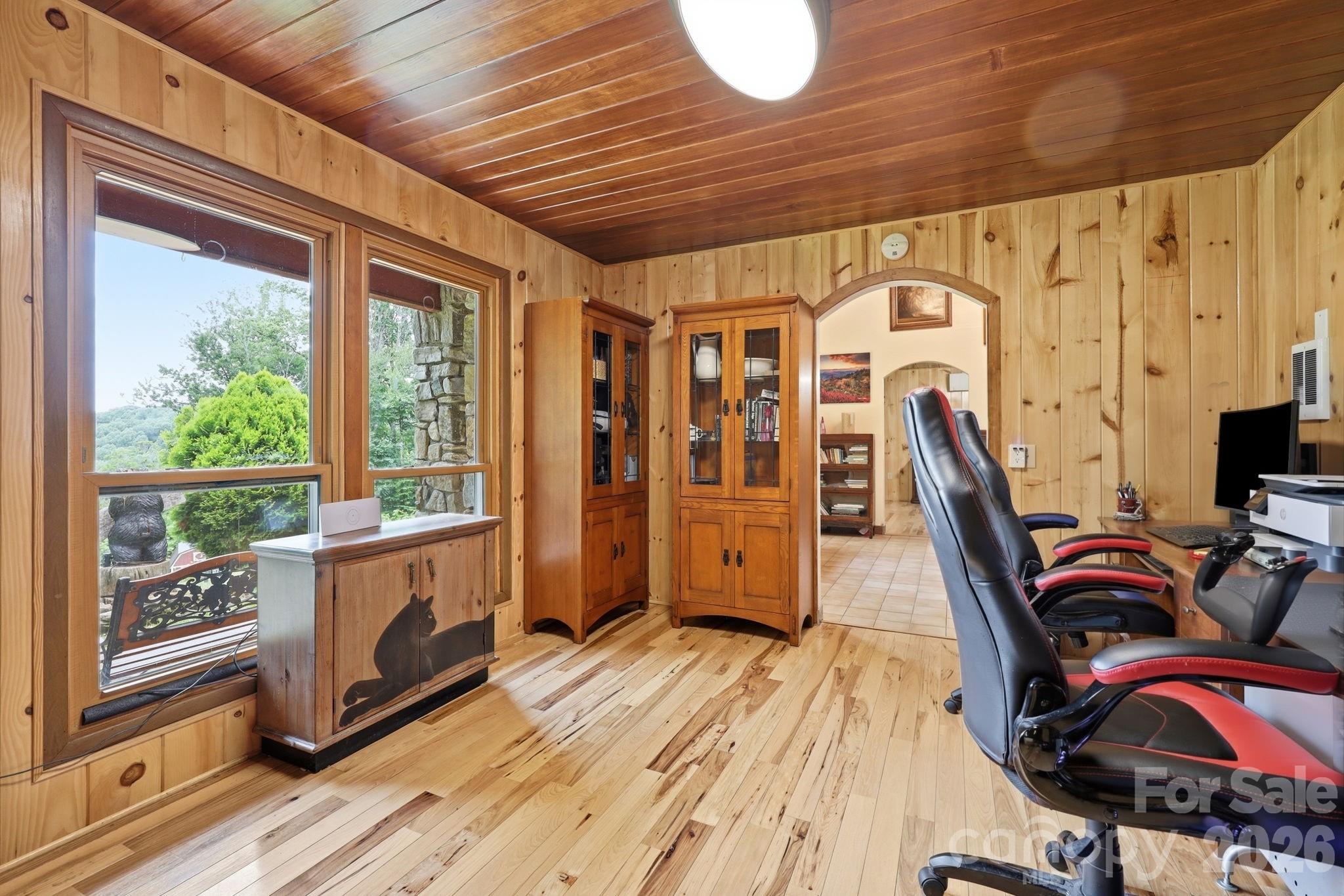 570 Rugged Top Road — Waynesville
