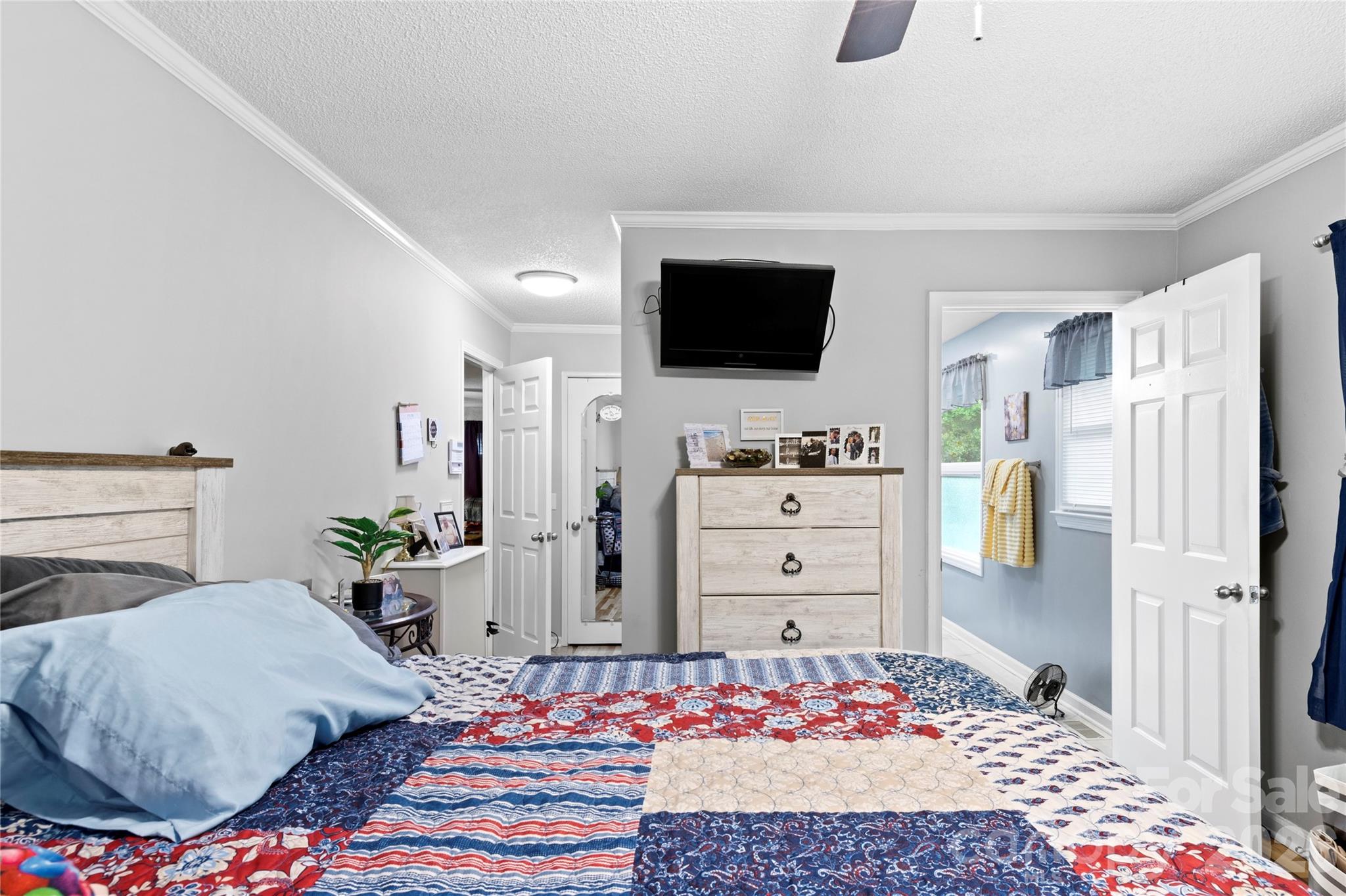 303 Alexander Drive — North Wilkesboro