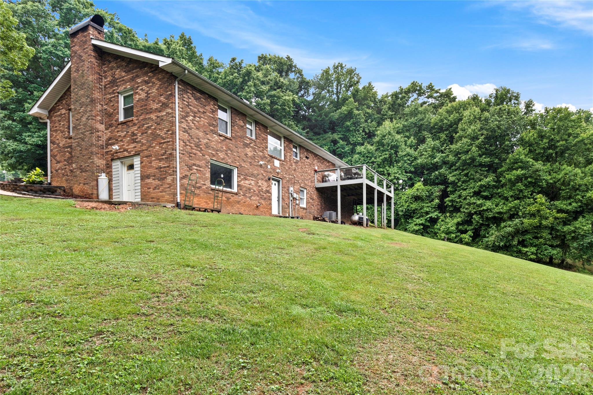 303 Alexander Drive — North Wilkesboro