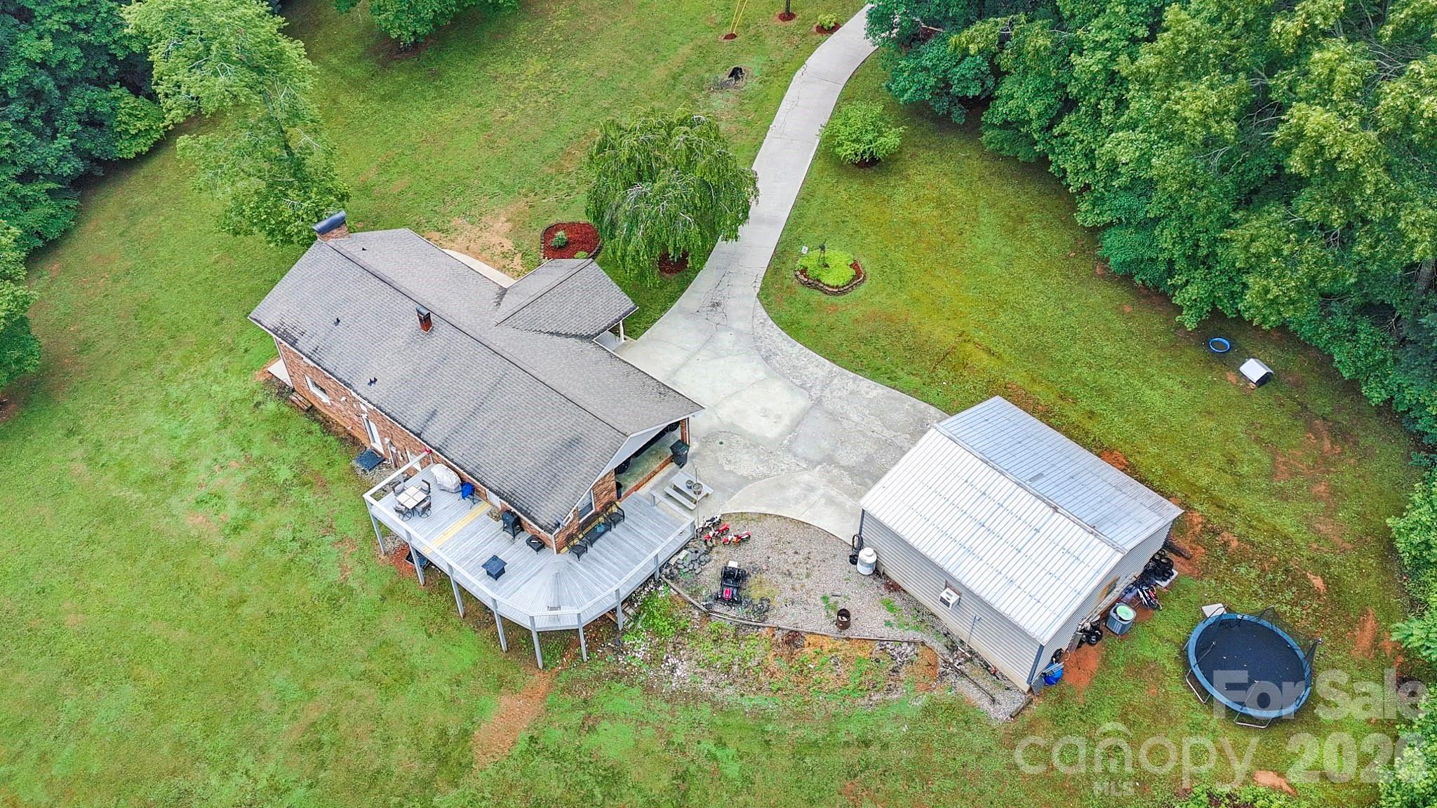 303 Alexander Drive — North Wilkesboro