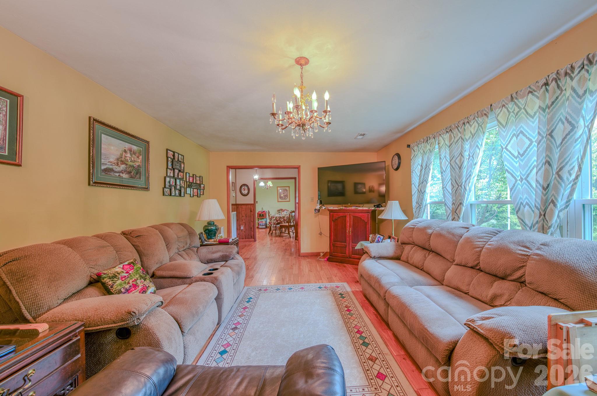 287 Robertson Drive — Old Fort