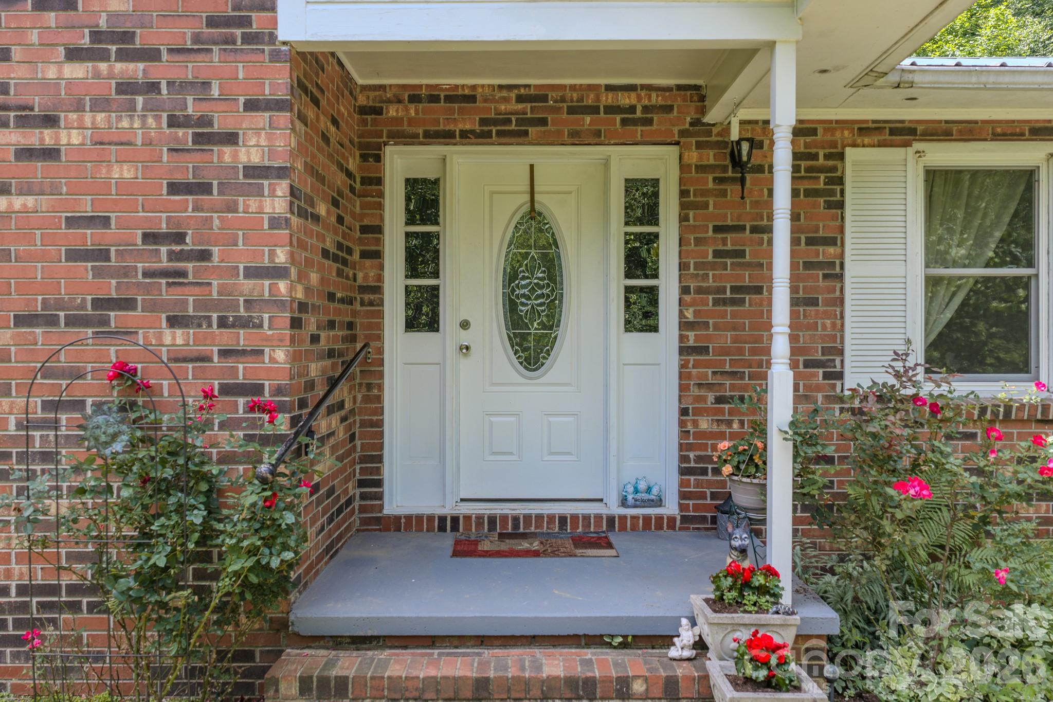 287 Robertson Drive — Old Fort