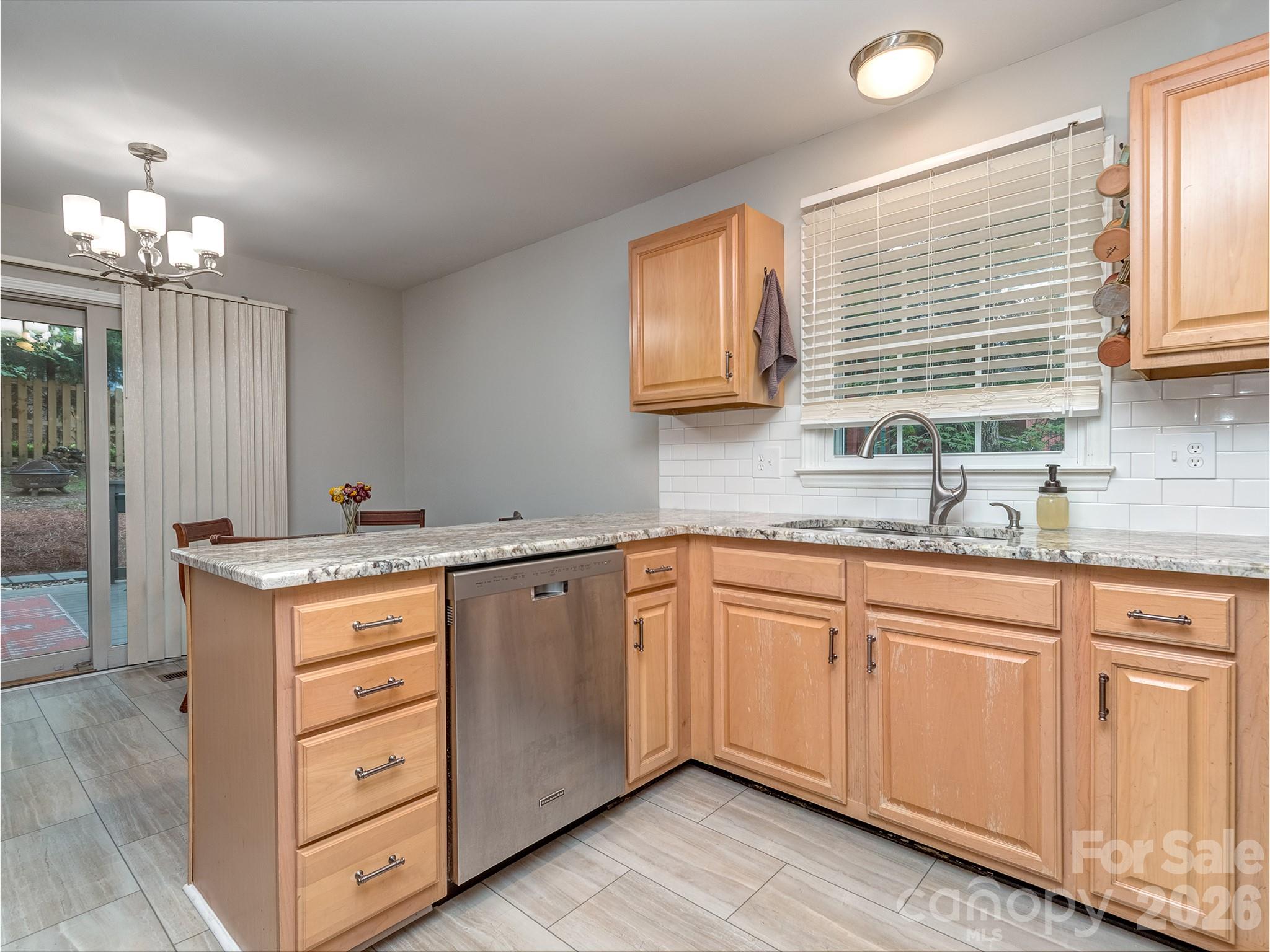 27043 Tidal Way — Fort Mill