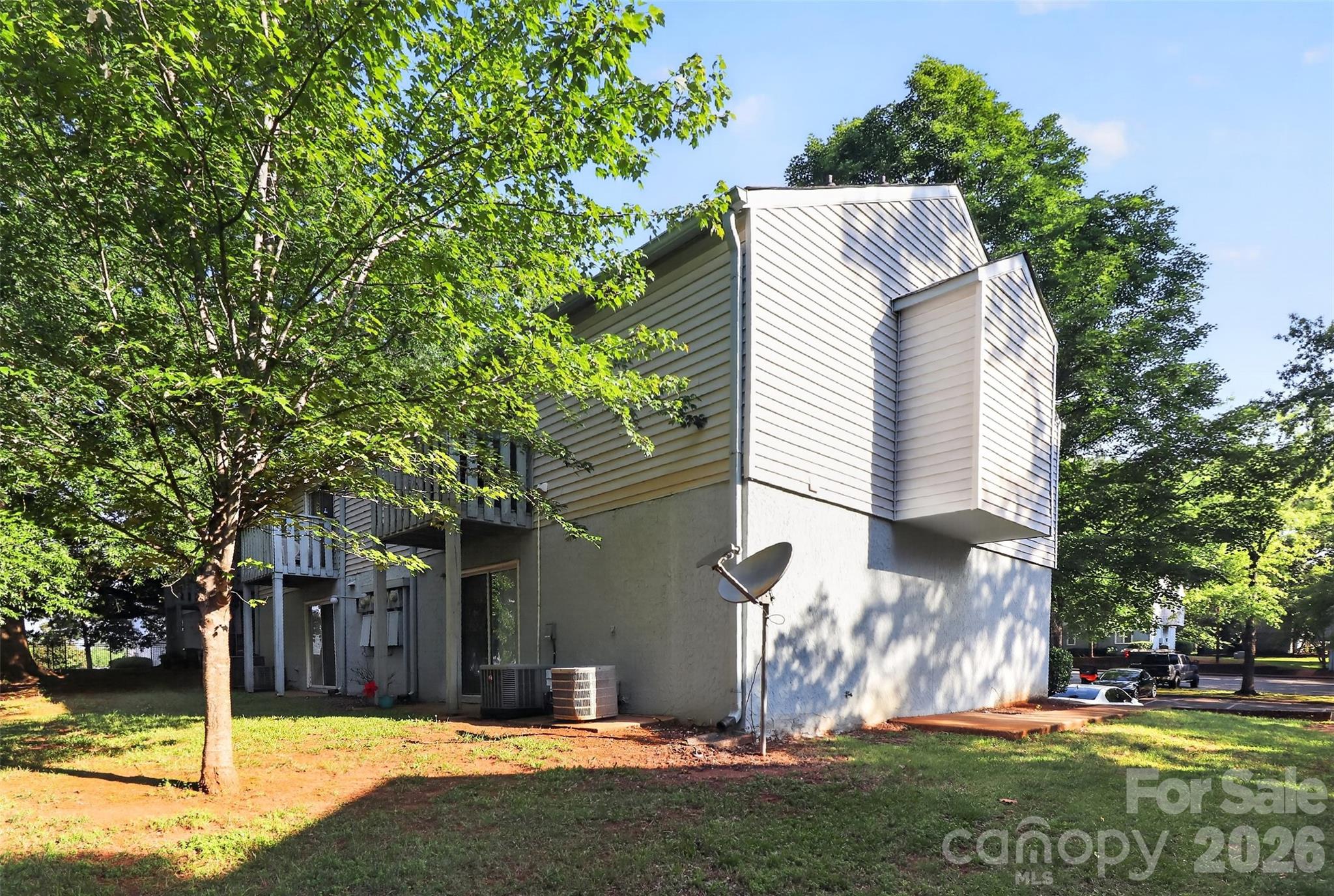 1906 Meadowlark Lane #15 — Charlotte