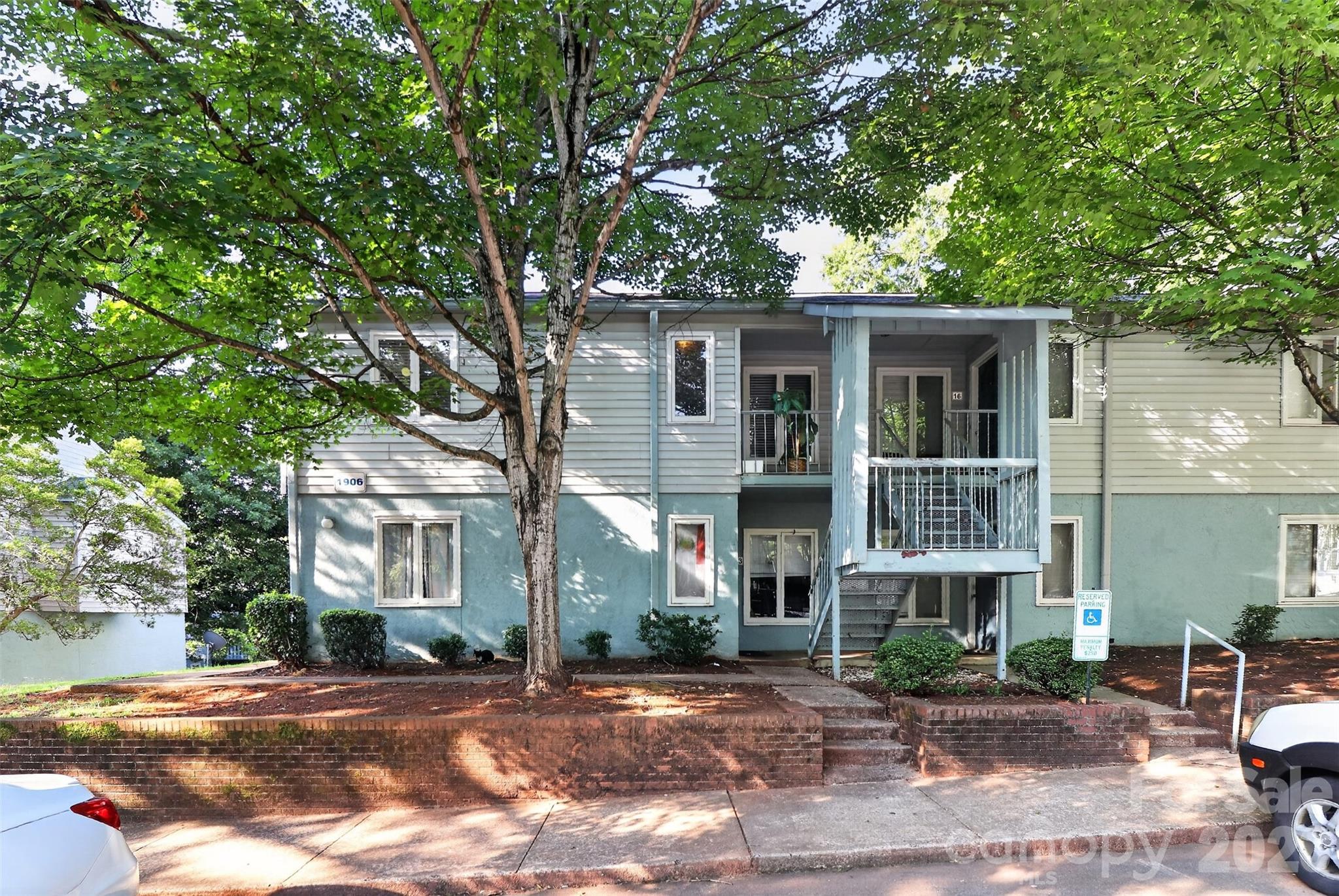 1906 Meadowlark Lane #15 — Charlotte