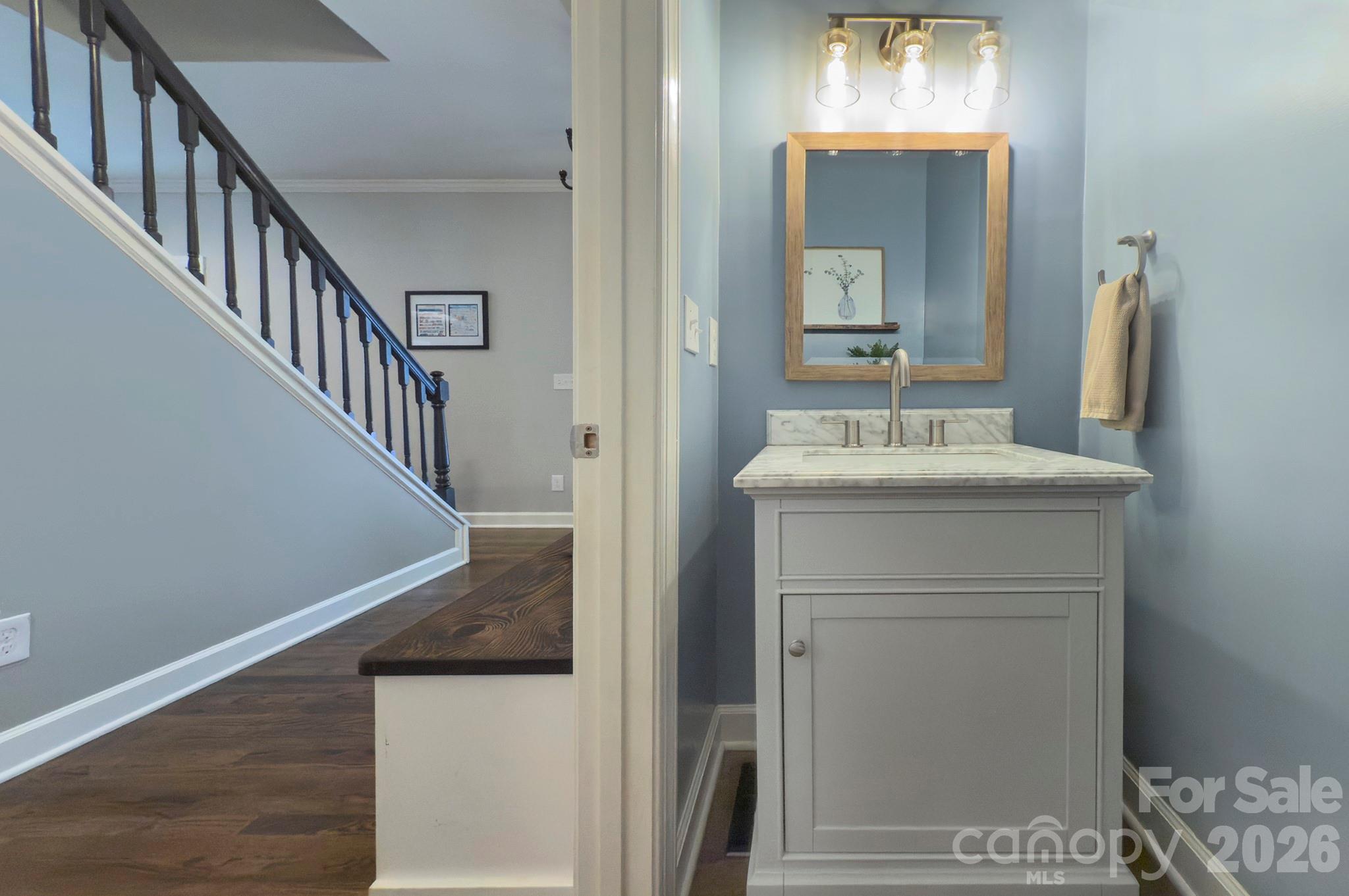 6113 Oxwynn Lane — Charlotte