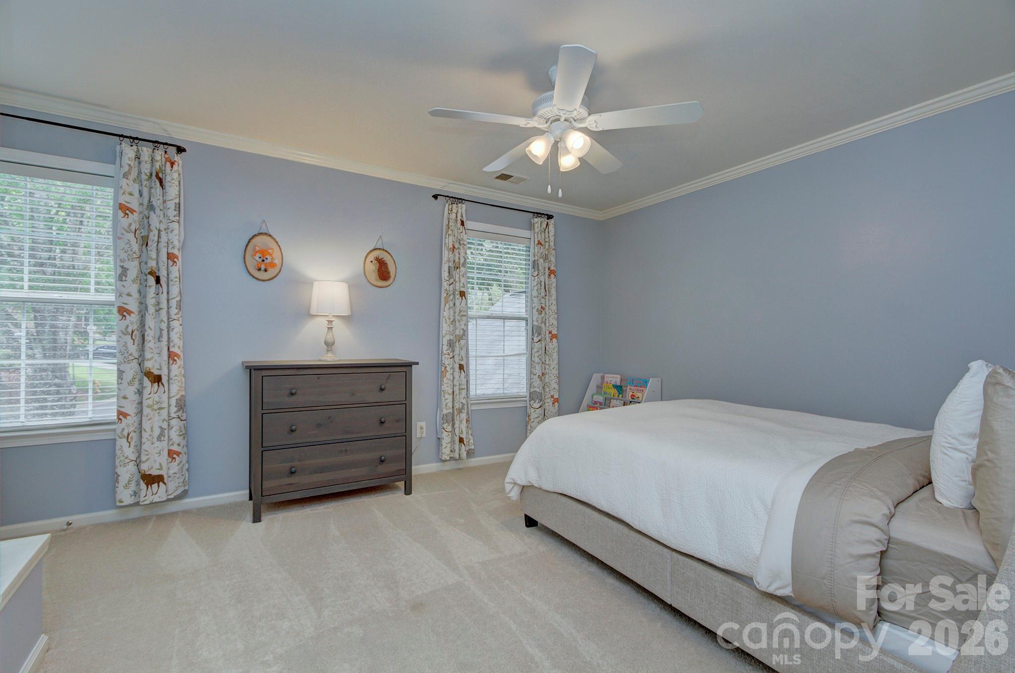 6113 Oxwynn Lane — Charlotte