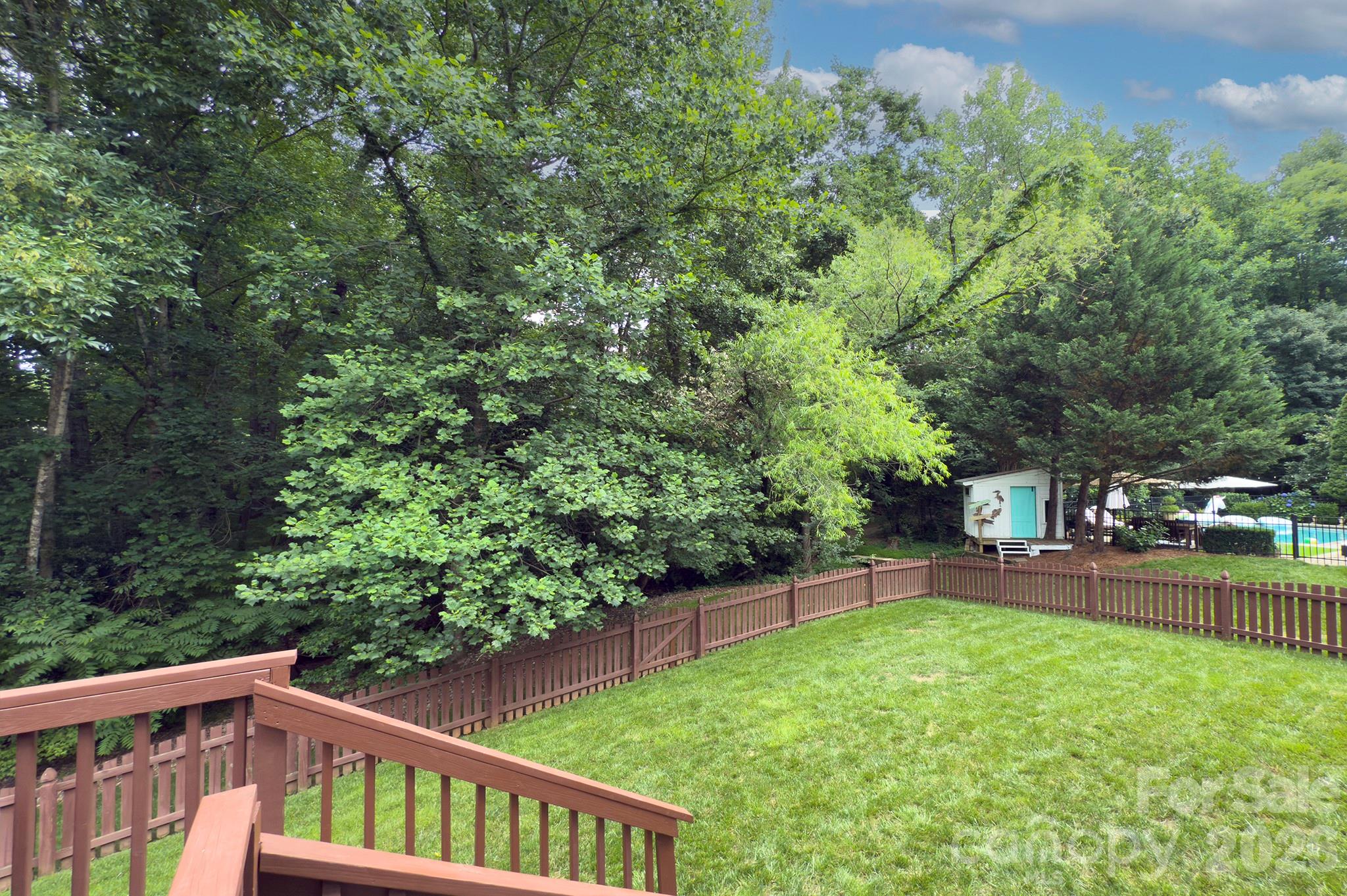 6113 Oxwynn Lane — Charlotte
