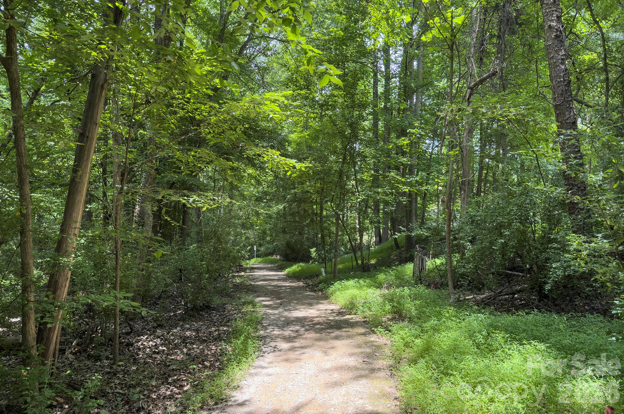 6113 Oxwynn Lane — Charlotte