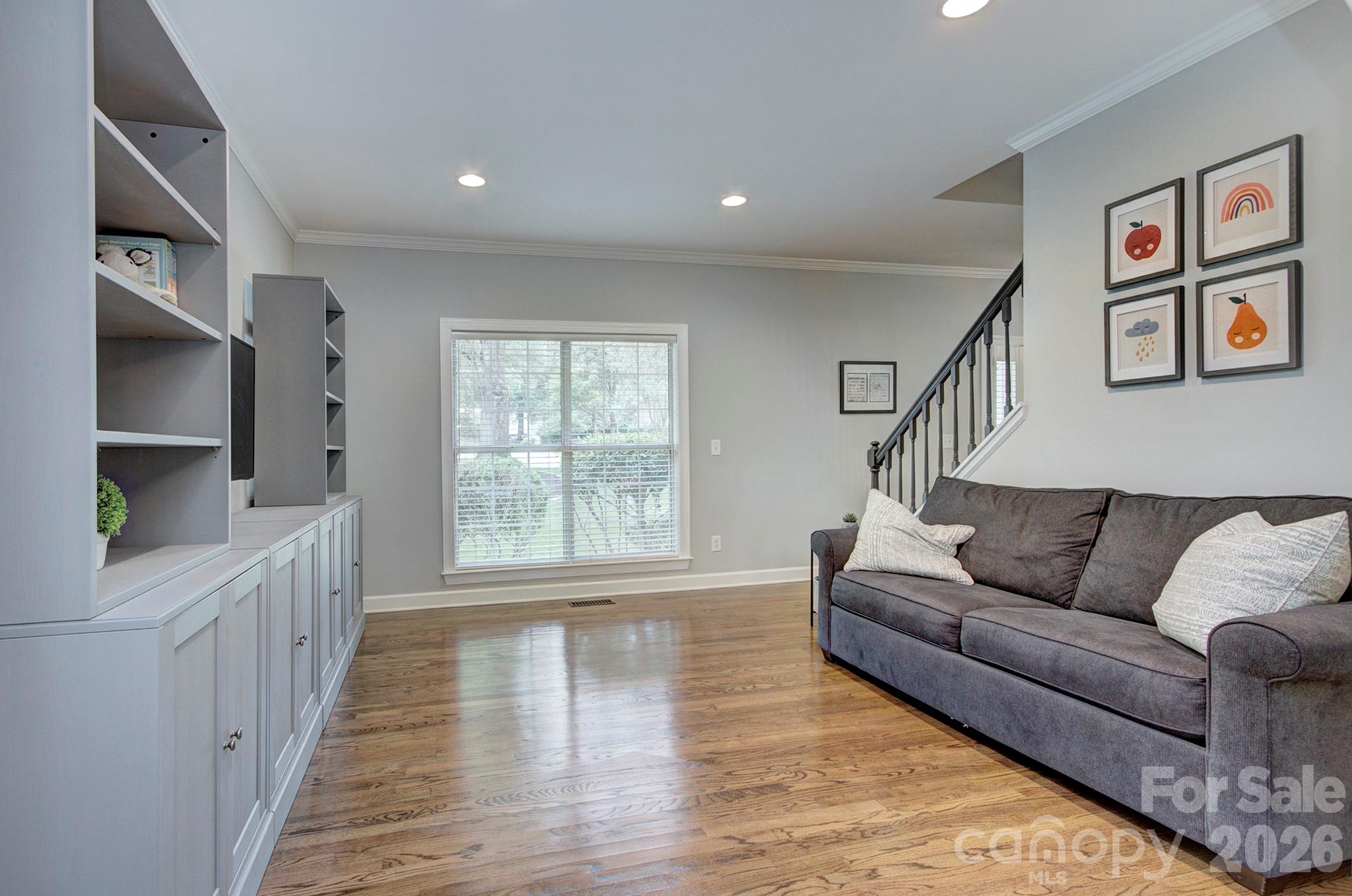 6113 Oxwynn Lane — Charlotte