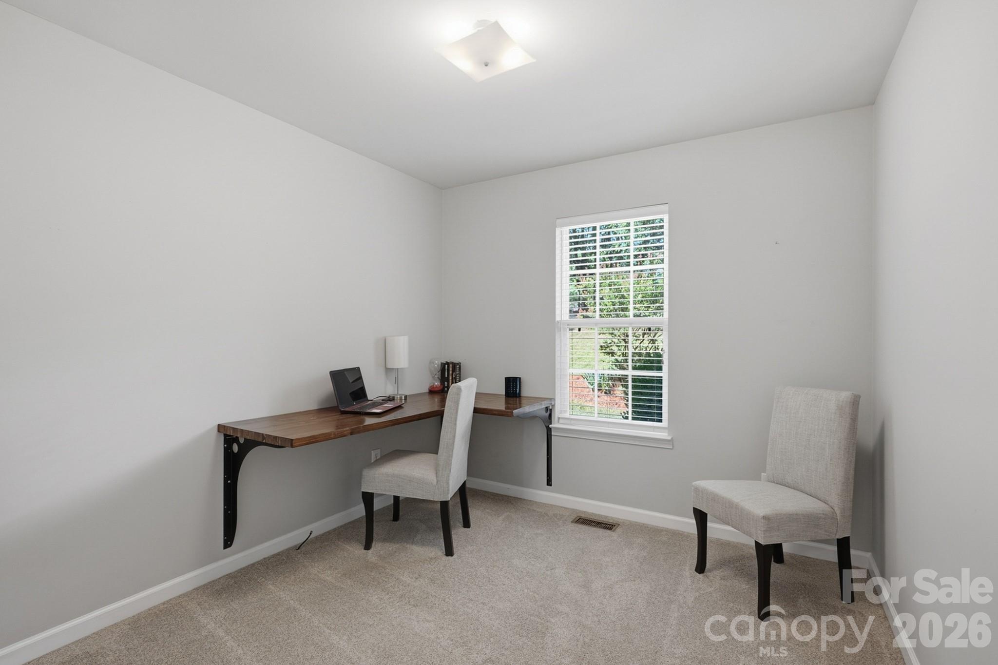 398 Knoll Court SE — Concord
