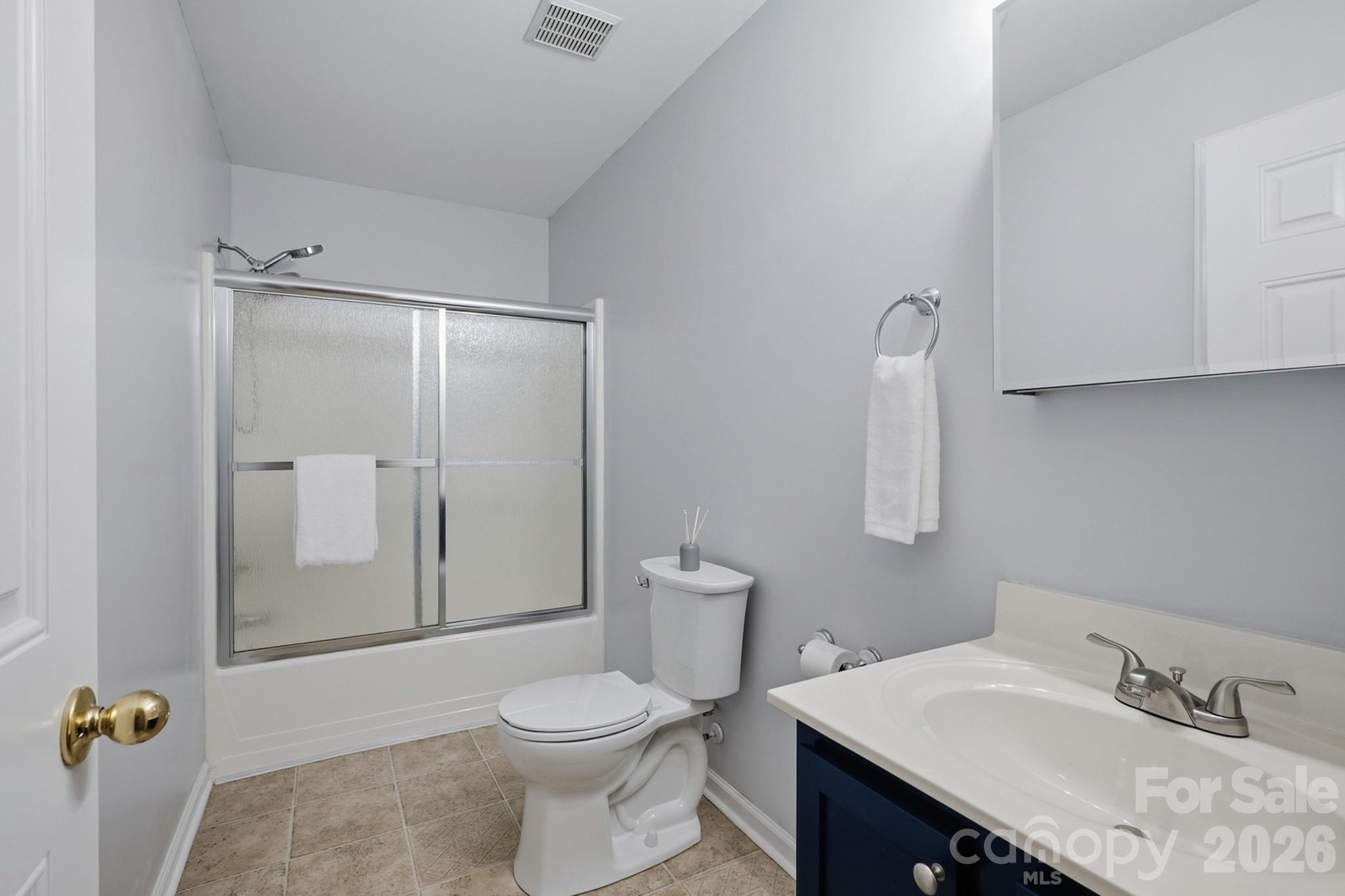 398 Knoll Court SE — Concord
