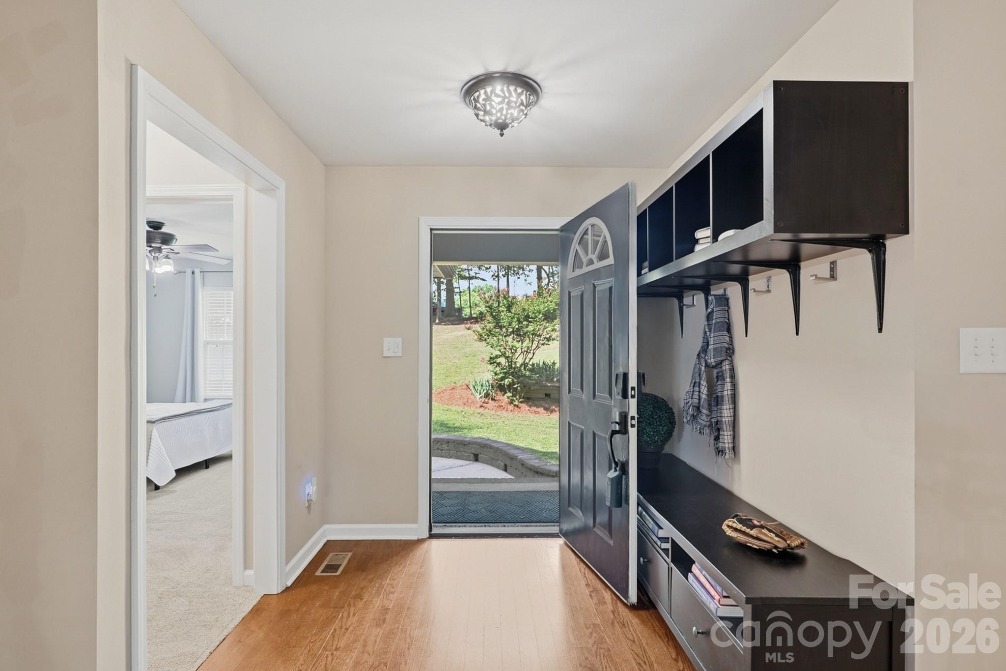 398 Knoll Court SE — Concord