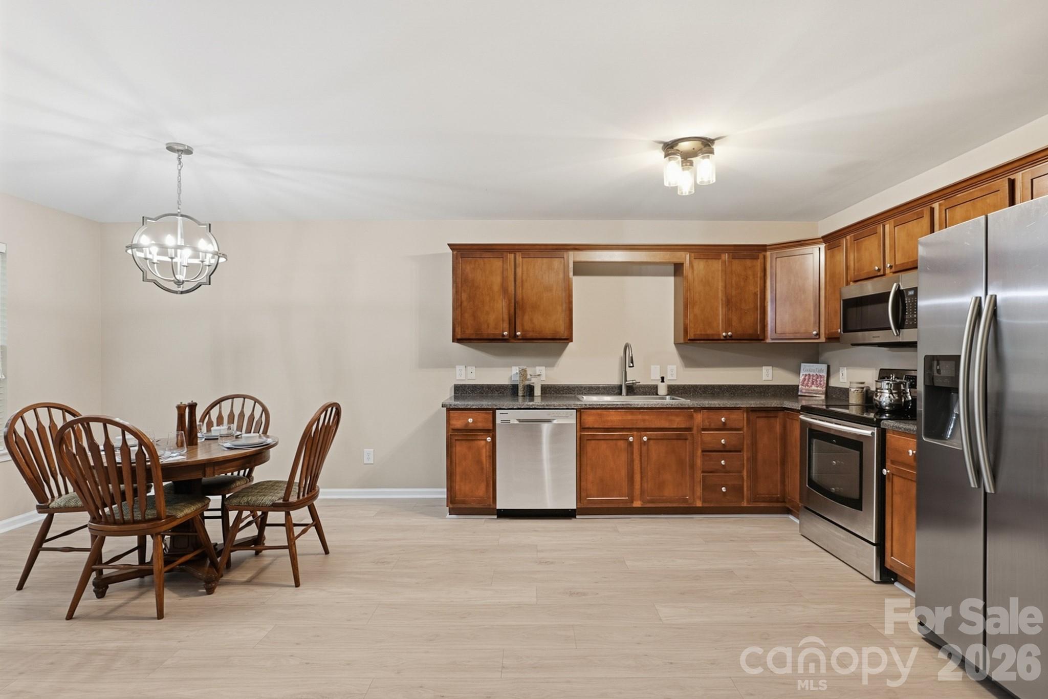 398 Knoll Court SE — Concord