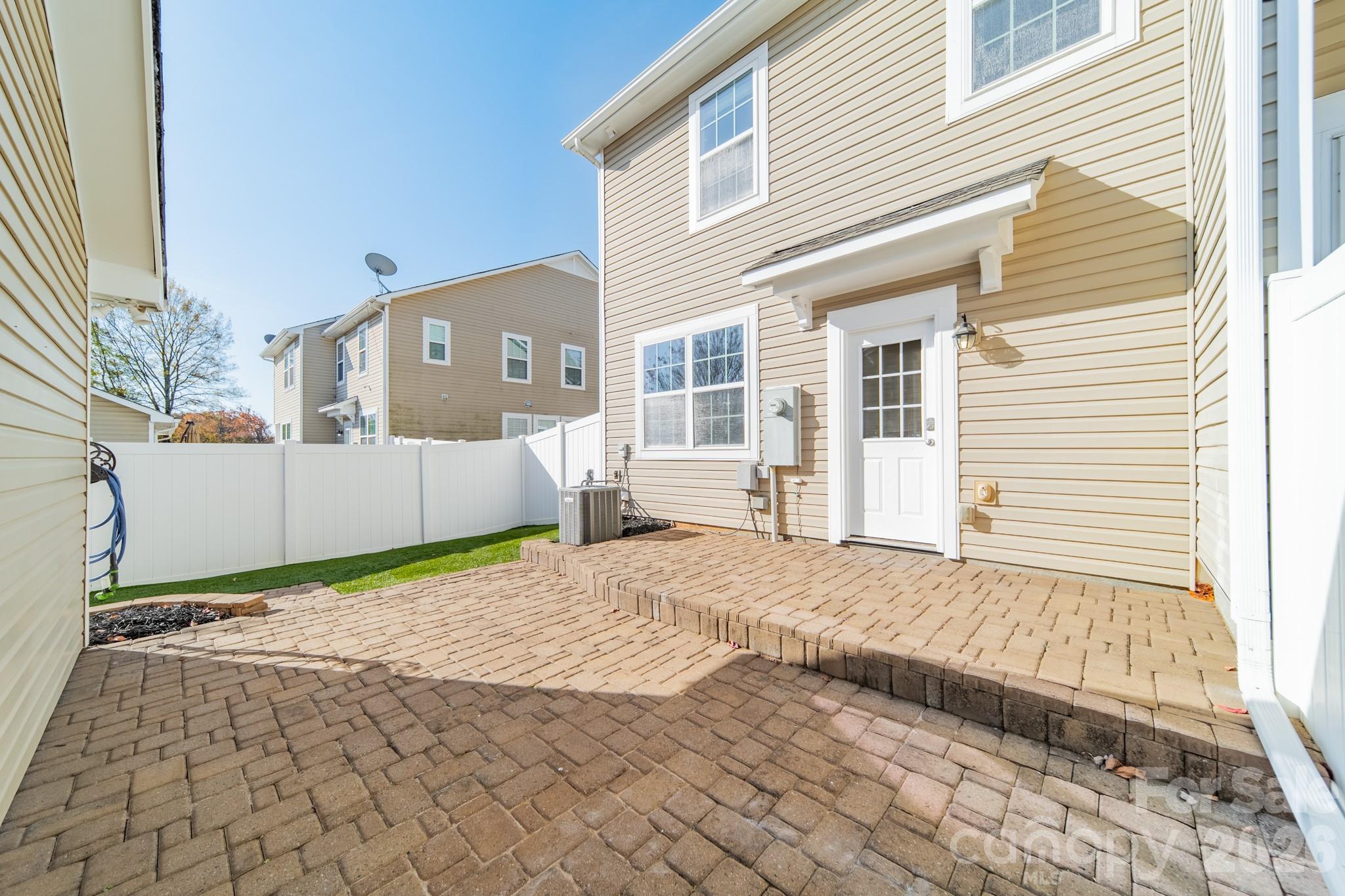 18426 W Catawba Avenue — Cornelius
